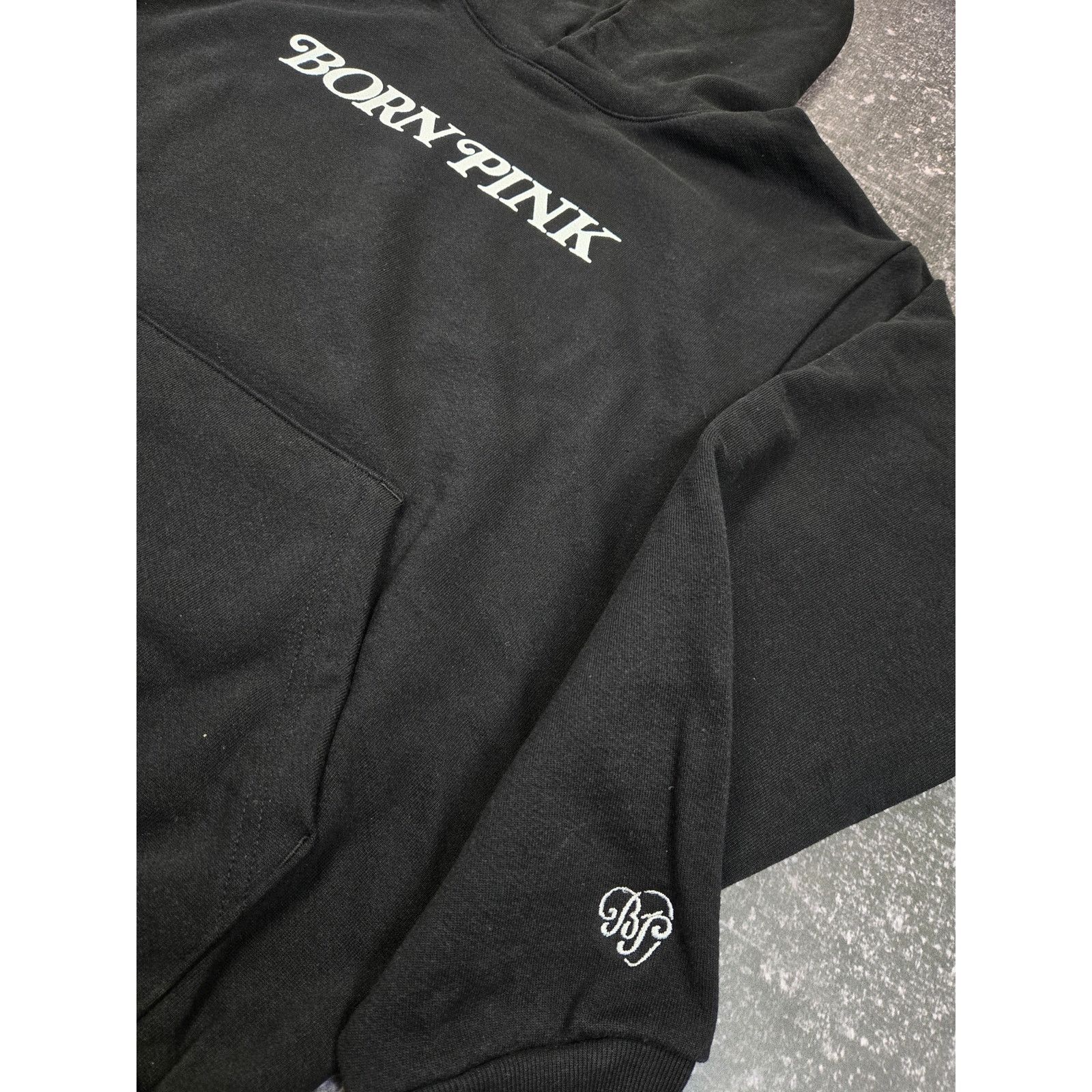 The Unbranded Brand Blackpink x Verdy Amex Born Pink Black Hoodie Size Med NWT Size US M / EU 48-50 / 2 - 5 Thumbnail