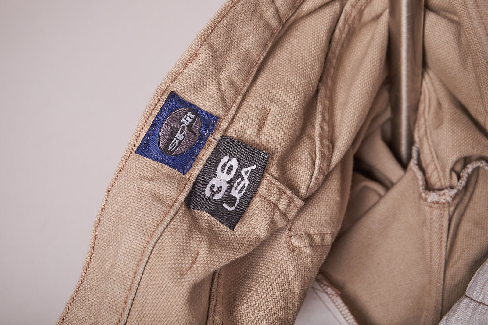 Split 1990s Deadstock Tan Wide Split Skateboarding Cargo Pants Size US 36 / EU 52 - 9 Thumbnail