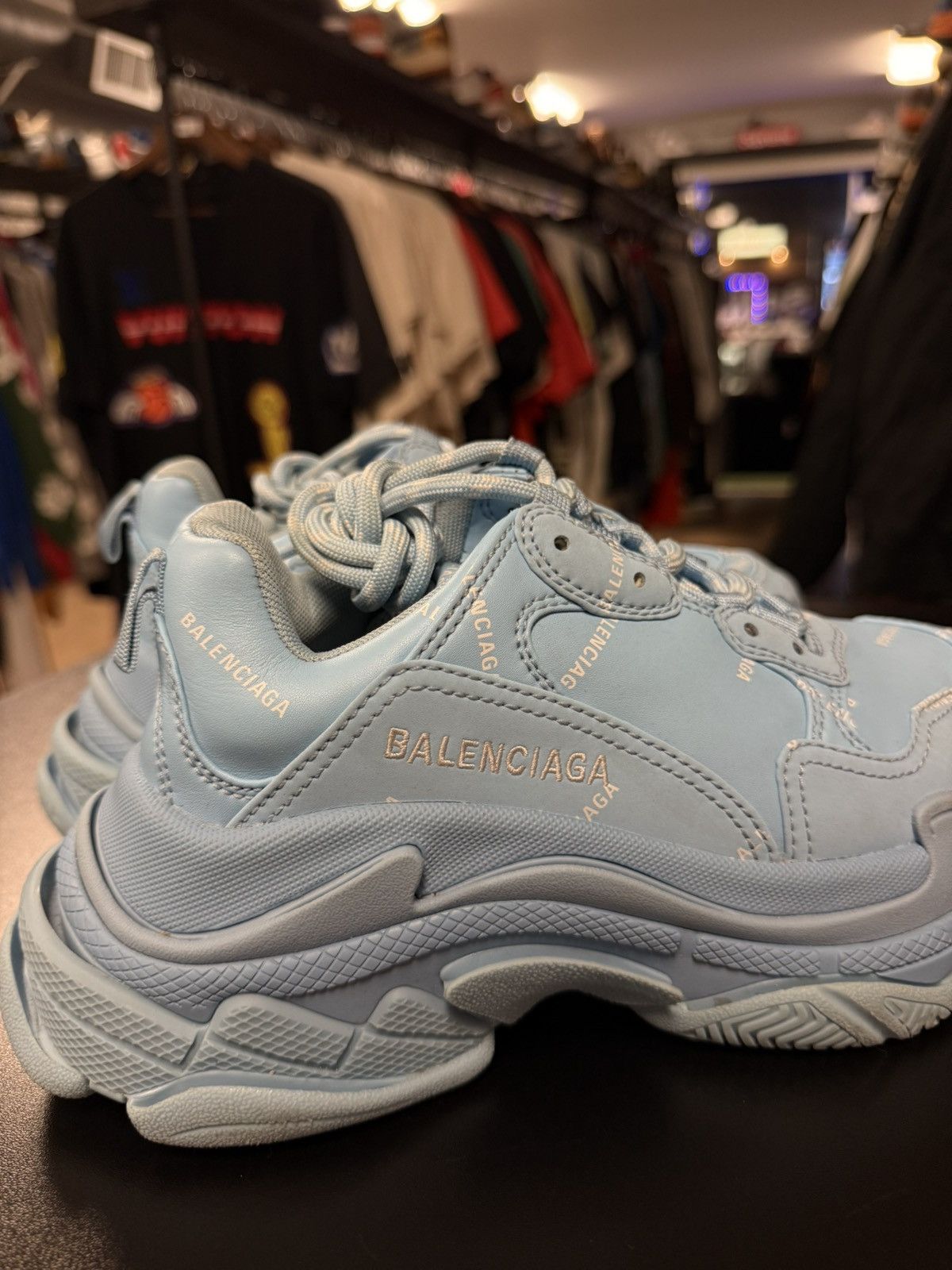 Balenciaga Balenciaga Tripple S Blue Size 37EU/7US Clean Condition 🧼 Size US 7 / IT 37 - 3 Thumbnail