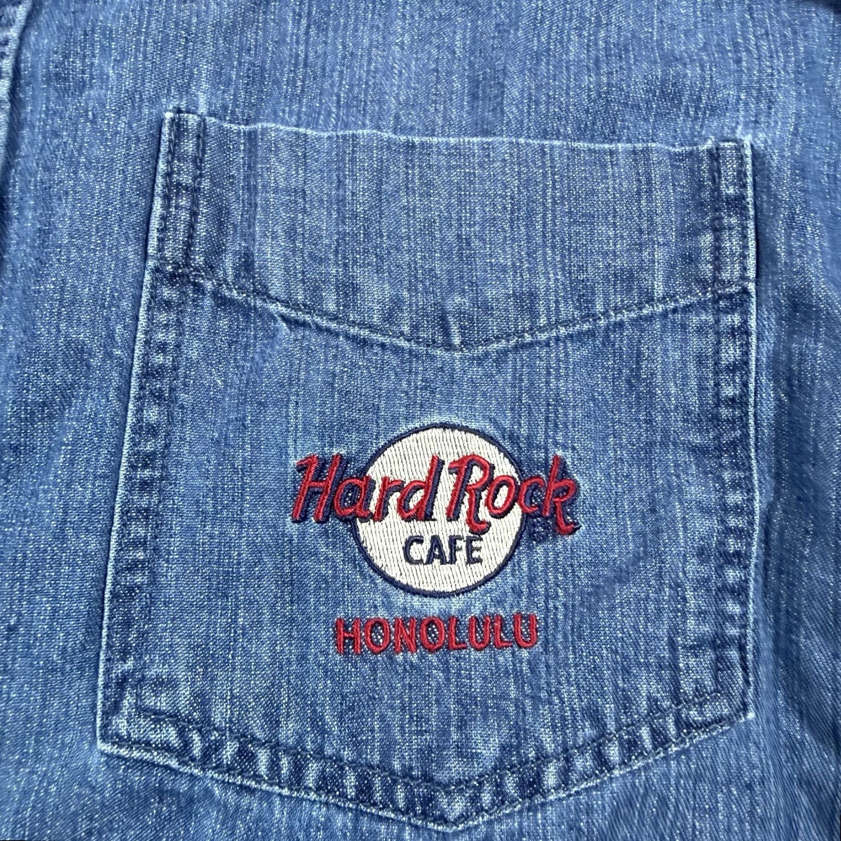 Hard Rock Cafe VTG Hard Rock Cafe Denim Button-Up Shirt Honolulu Hawaii Mens Medium Blue Long Sleeve Button-Up Shirt M Mens Regular Sleeves Denim Shirt Size US M / EU 48-50 / 2 - 4 Thumbnail