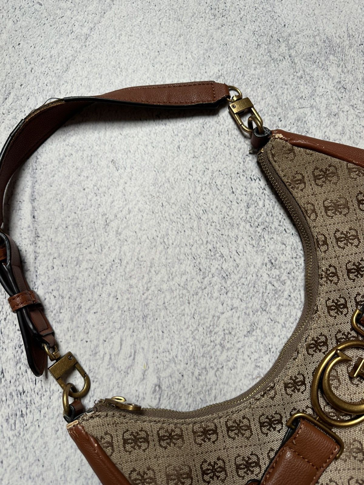 Guess Vintage Guess Big "G" Logo Womens Y2K Bag Awantgarde Size ONE SIZE - 9 Thumbnail