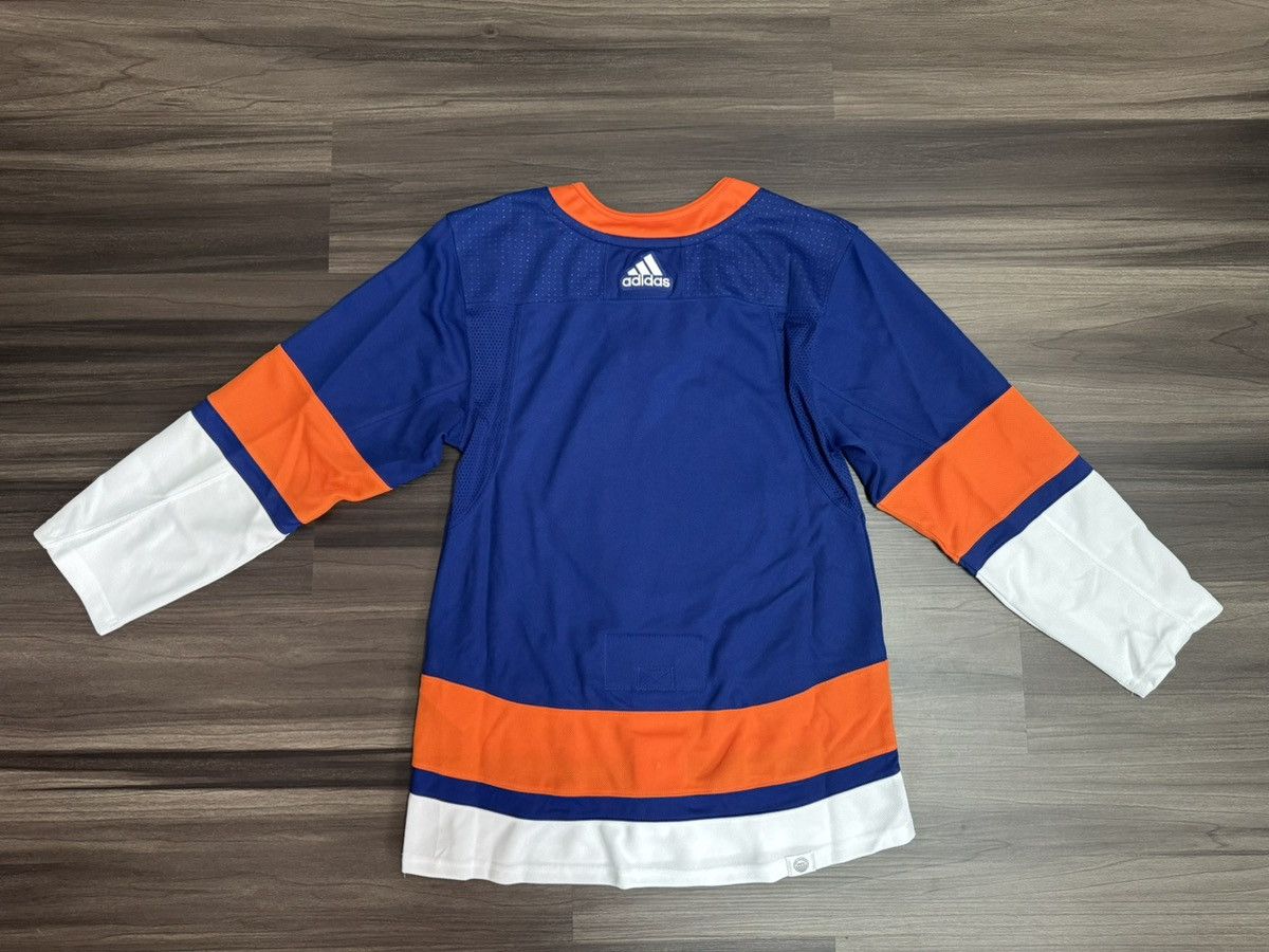 Adidas New York Islander NHL Home Blue Premier Jersey Size 42 Size US S / EU 44-46 / 1 - 7 Thumbnail