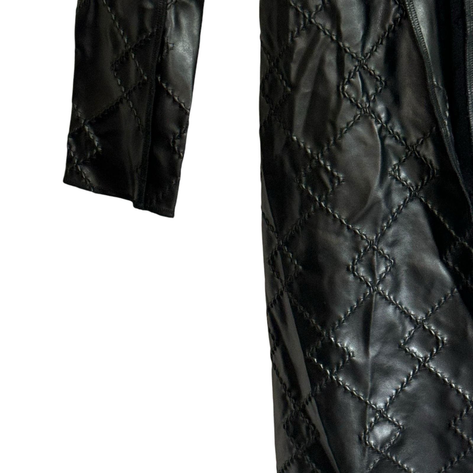Trina Turk Trina Turk Petite Black Quilted Long Jacket Designer Matrix Size S / US 4 / IT 40 - 2 Thumbnail