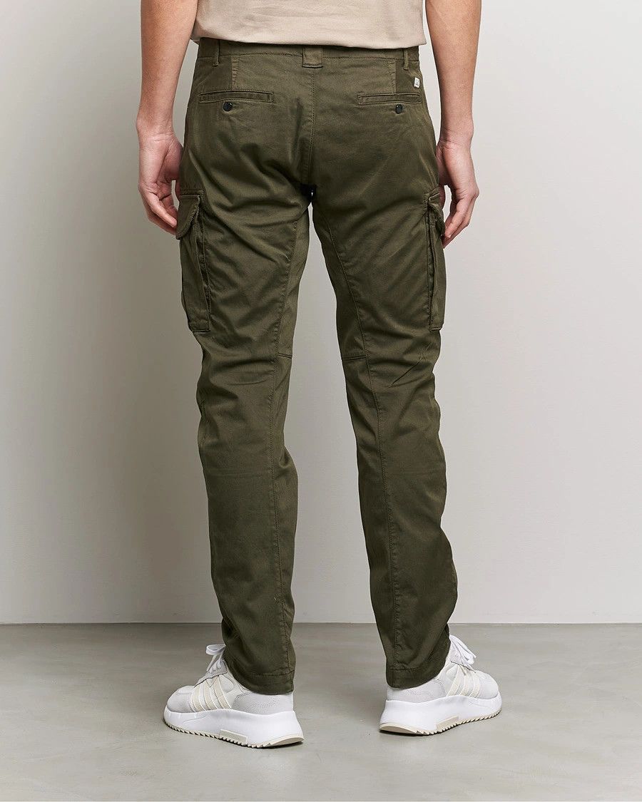 C.P. Company o1y1224 Logo Cargo Pant in Military Green Size US 28 / EU 44 - 4 Thumbnail