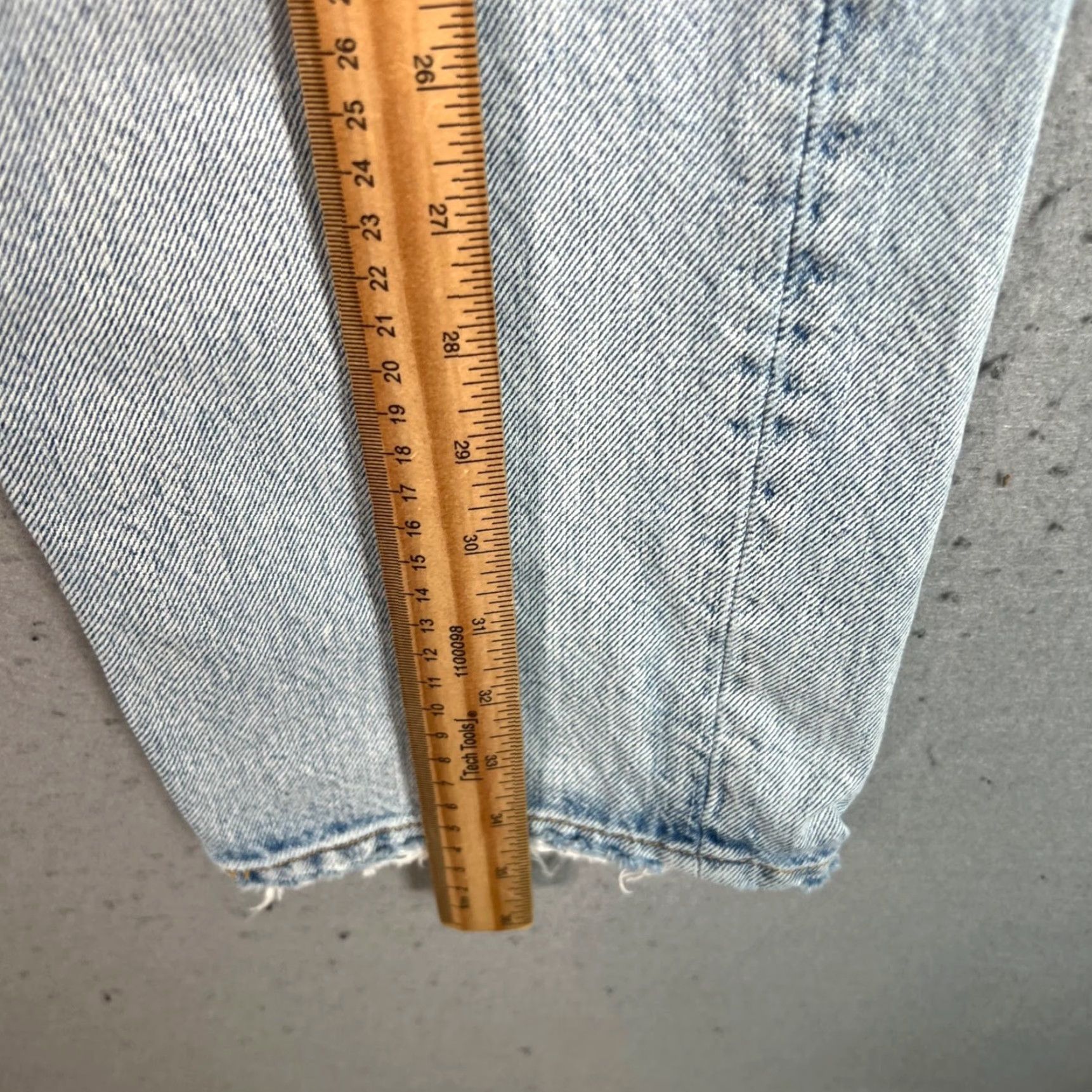 Levi's Levi’s Wedgie Straight Jeans Womens 30 Light Blue Distressed 5-Pocket Denim High Rise Regular Fit Vintage: No Size 30" / US 8 / IT 44 - 7 Thumbnail