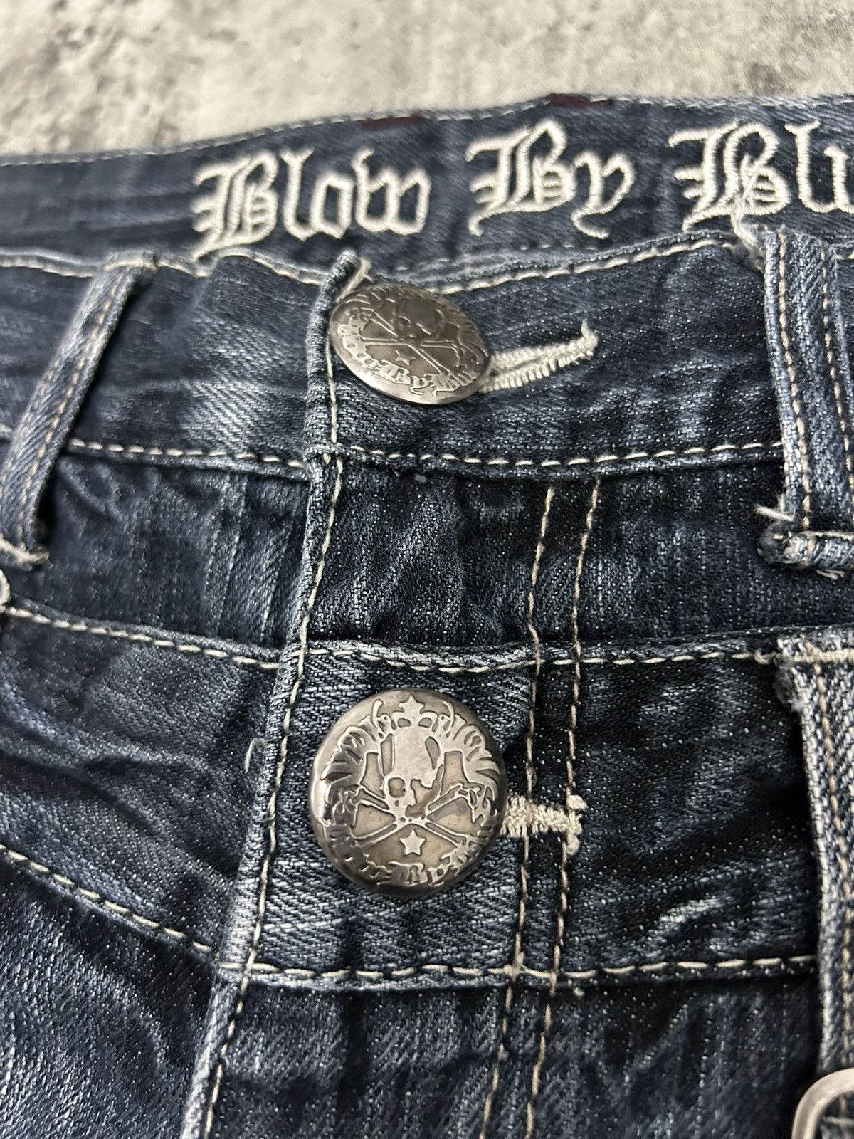 If Six Was Nine Blow By Blue Double Distressed Cropped Jeans Size US 31 - 9 Thumbnail