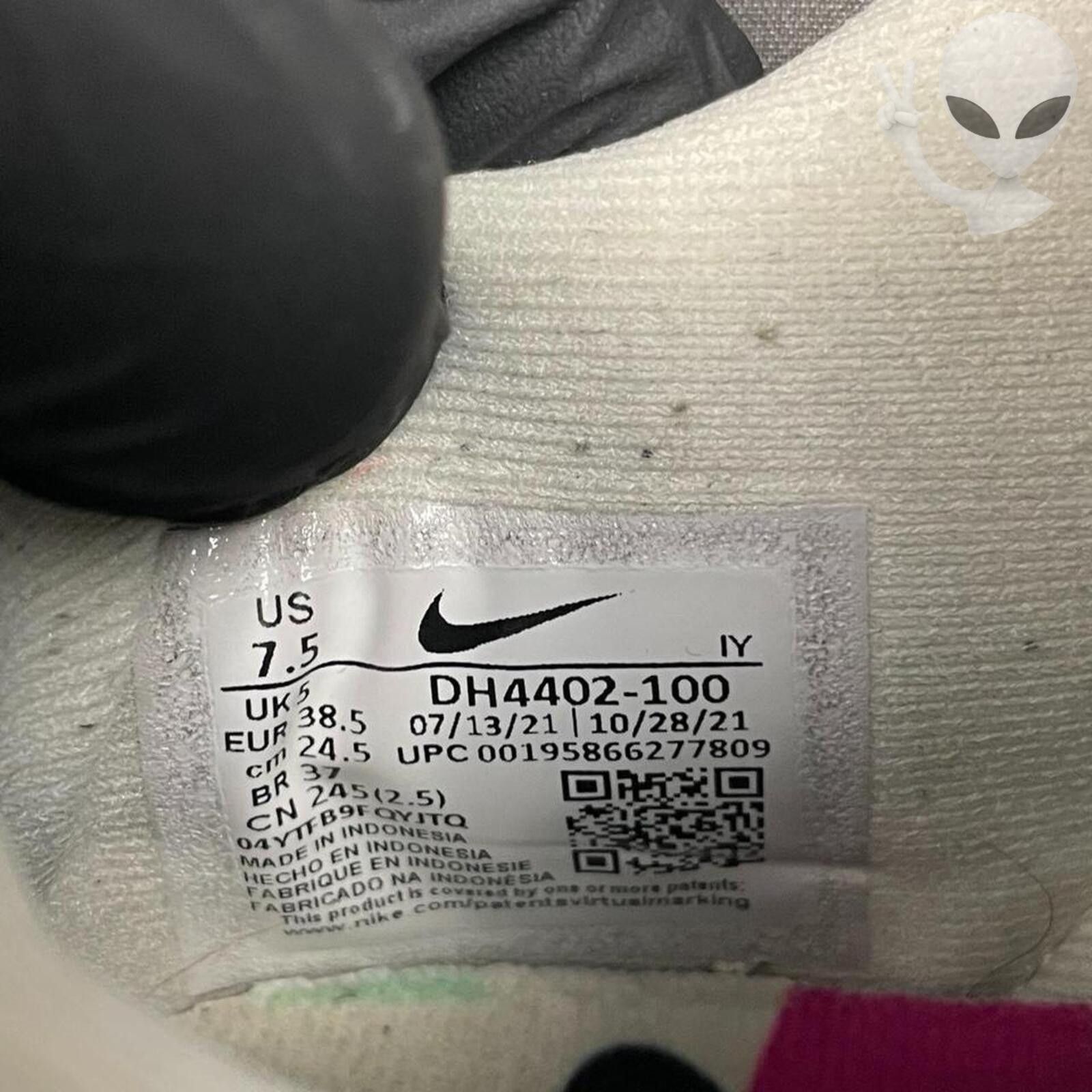 Nike Nike Dunk Low Disrupt 2 Pale Ivory Womens 7.5 DH4402-100 Size US 7.5 / IT 37.5 - 7 Thumbnail