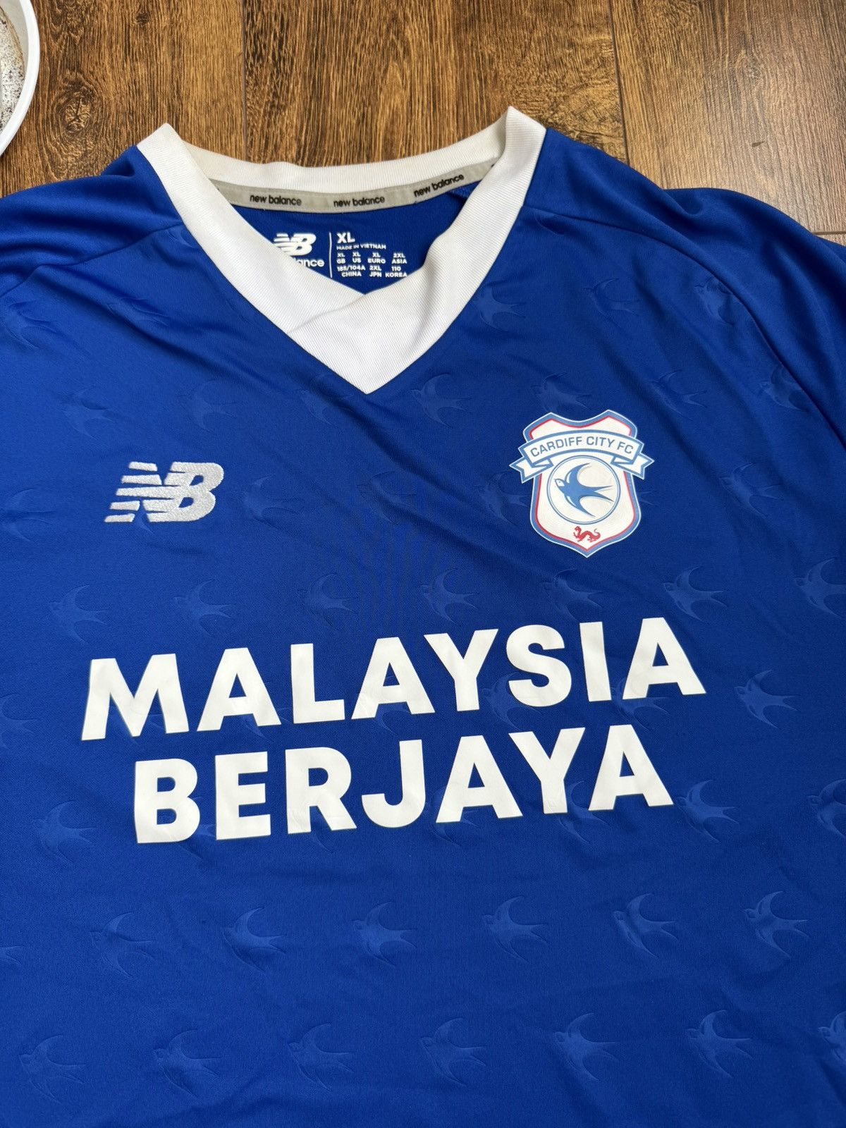 New Balance New Balance Cardiff City FC 2022/23 Away Shirt jersey Size US XL / EU 56 / 4 - 3 Thumbnail