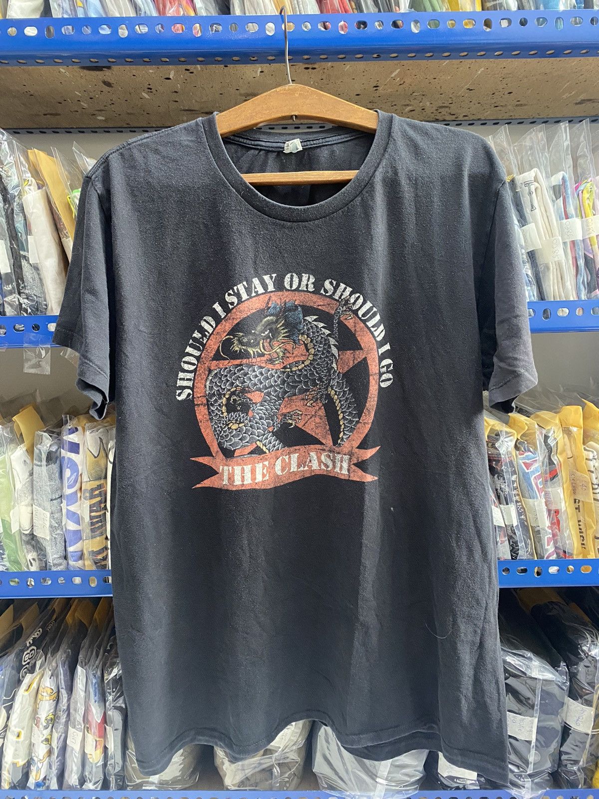 Band Tees THE CLASH BAND TSHIRT Size US M / EU 48-50 / 2 - 1 Thumbnail