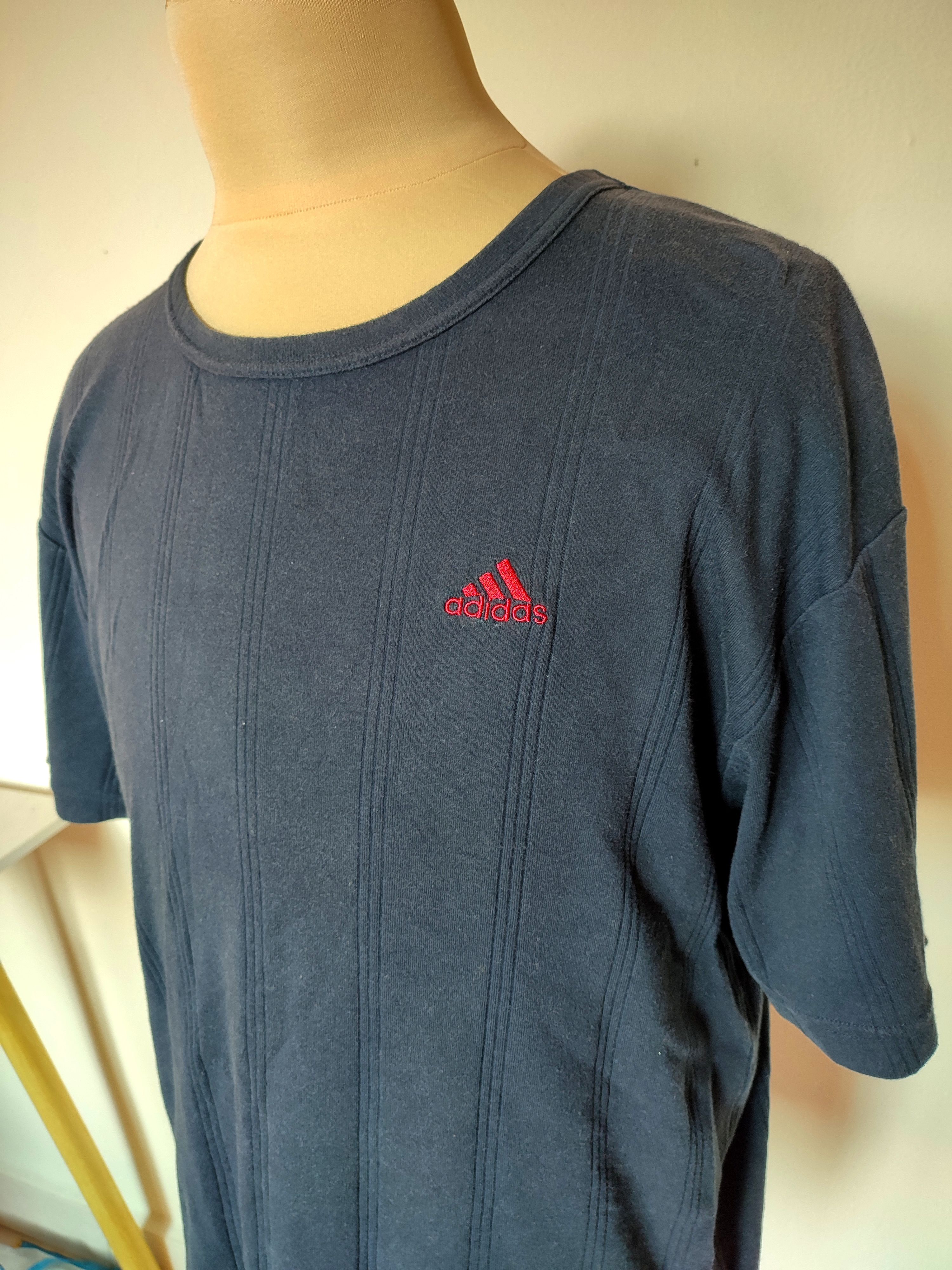 Adidas Adidas Embroidery Vintage Tees Size US L / EU 52-54 / 3 - 6 Thumbnail