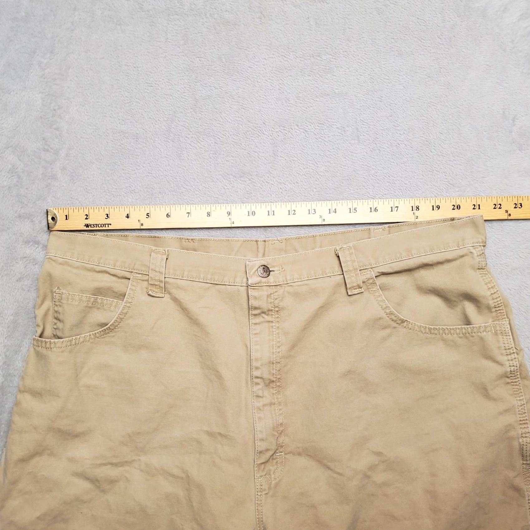 Wrangler Wrangler Cargo Shorts Men 42 Khaki Canvas 100% Cotton Cargo Pocket Flat Front Belt Loops Outdoor Summer Casual Beige Size US 42 / EU 58 - 6 Thumbnail