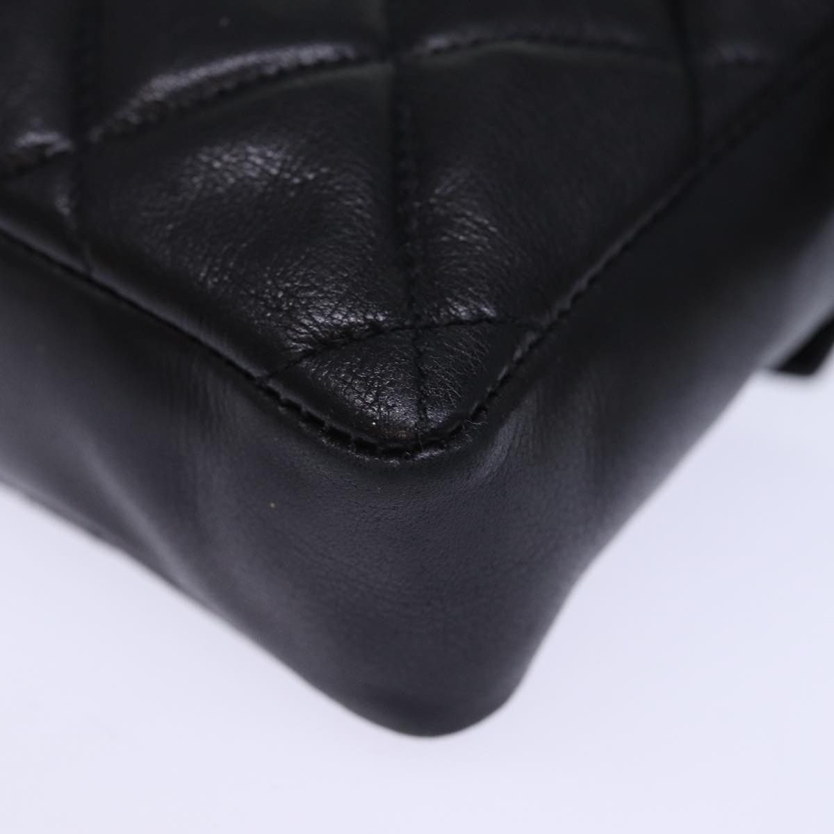 Chanel CHANEL Matelasse Turn Lock Waist Bag Leather Black CC Size ONE SIZE - 16 Thumbnail