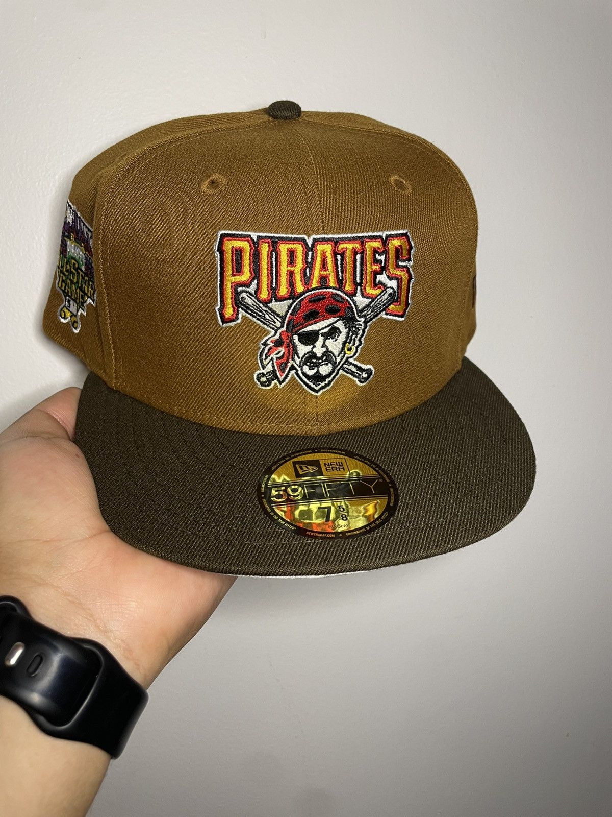 New Era Sz. 7 5/8 MLB Pittsburgh Pirates Fitted Bourbon & Suede Size ONE SIZE - 1 Thumbnail