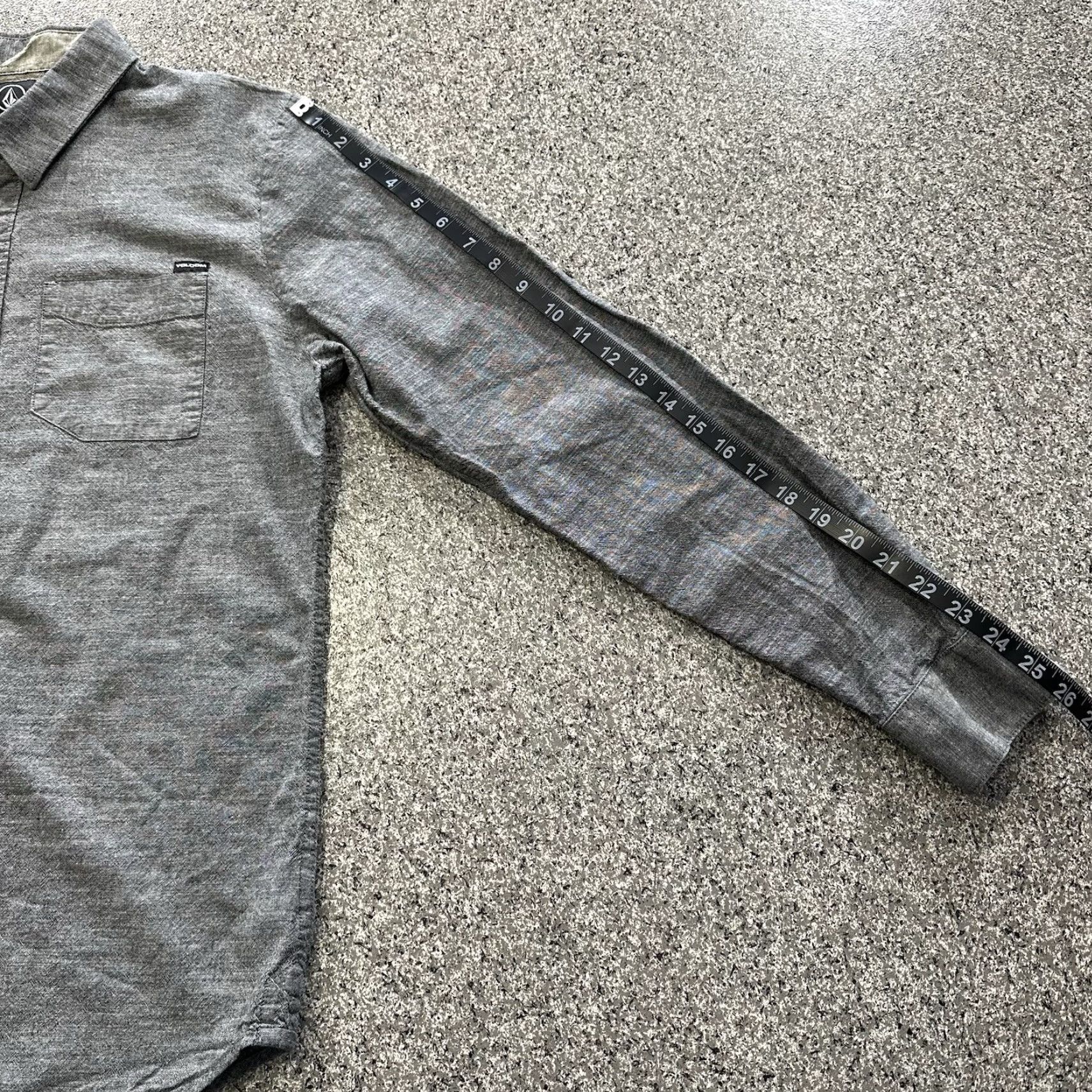 Volcom Volcom Button-Up Shirt Mens L Gray Solid Long Sleeve Woven Cotton Collar Down Size US L / EU 52-54 / 3 - 6 Thumbnail