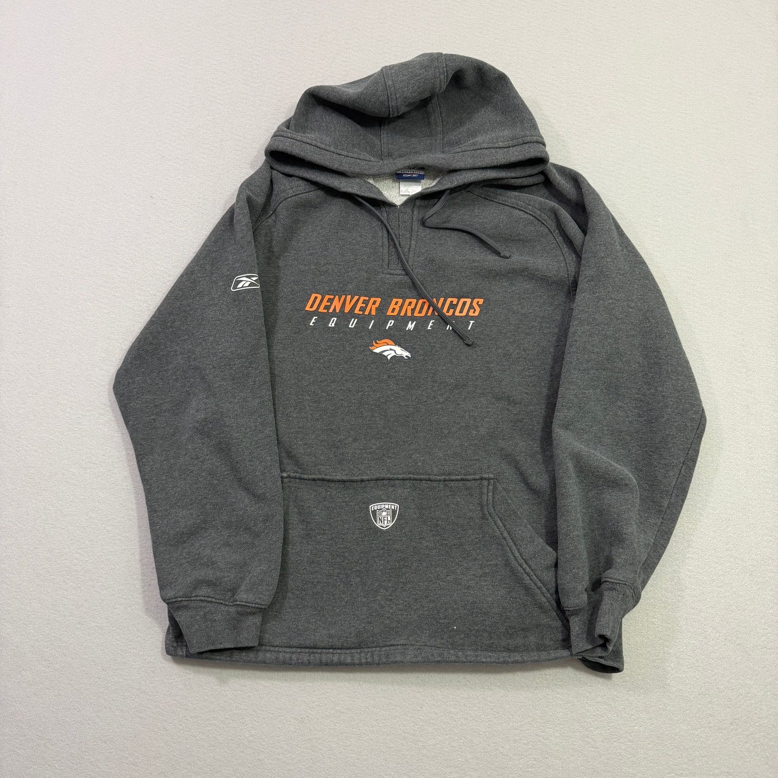 Vintage Vintage Denver Broncos Shirt Equipment Hoodie Men's Medium Size US M / EU 48-50 / 2 - 1 Thumbnail