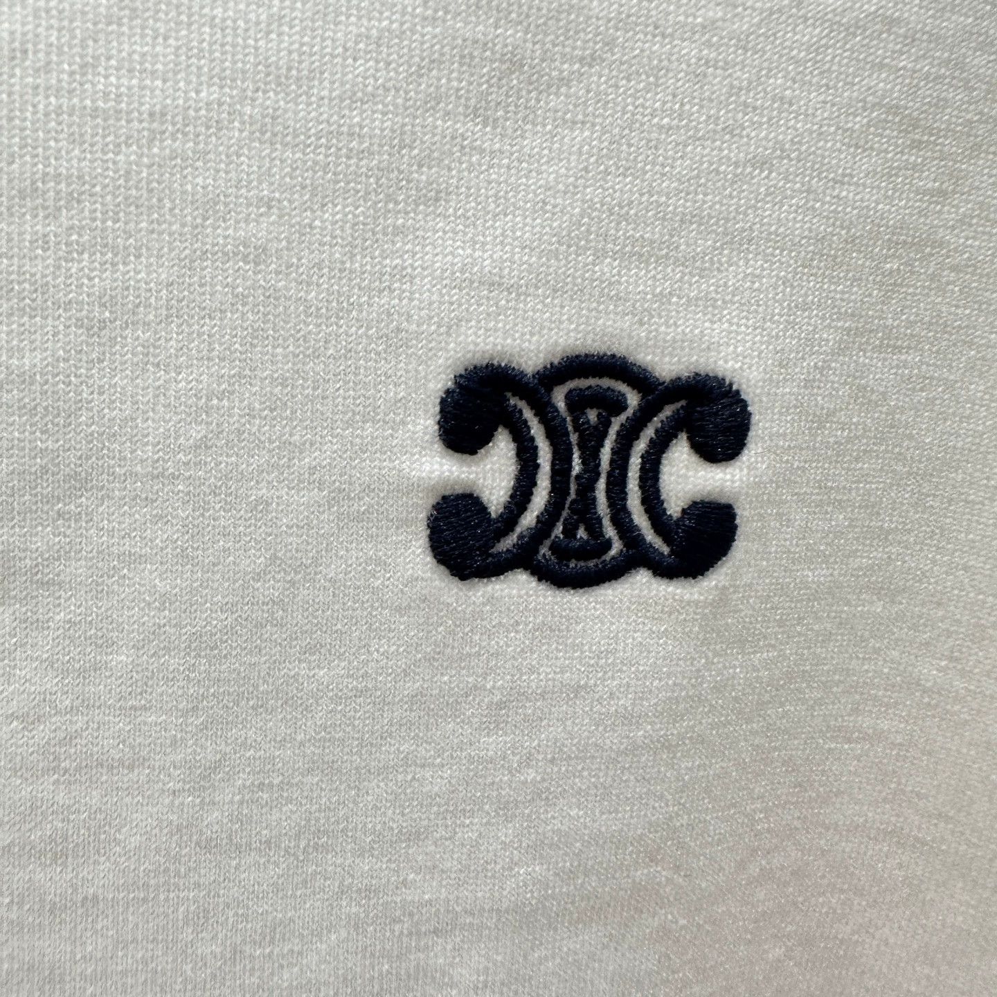 Celine Celine mar54 Triomphe logo colorblocked long-sleeve XS Size XS / US 0-2 / IT 36-38 - 6 Thumbnail