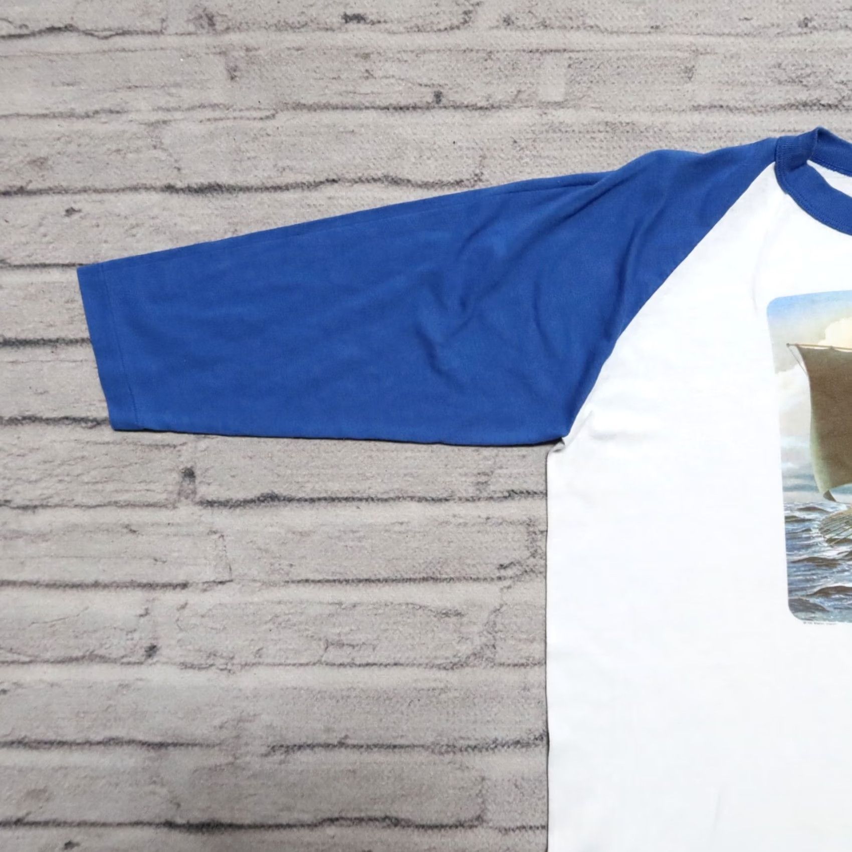 Vintage Vintage Robert Tinney Art Raglan Shirt XL White Raglan Shirt Mens Vintage 1981 Software Piracy 80s Shirt Size US XL / EU 56 / 4 - 5 Thumbnail