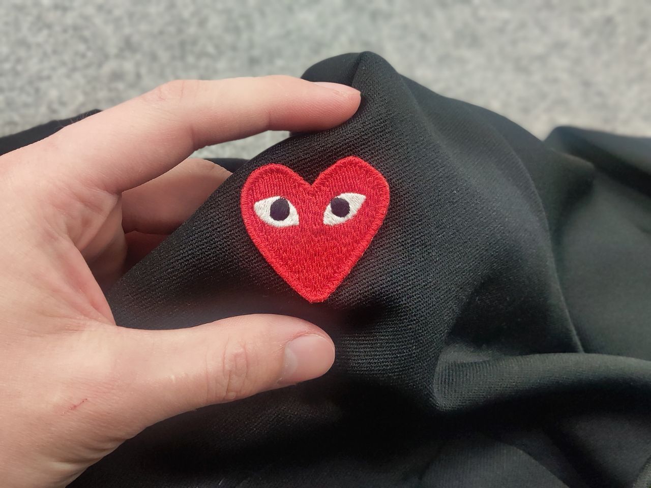 Comme des Garcons Comme Des Garcons Play Japan Black Red Heart Logo Hoodie Size L / US 10 / IT 46 - 12 Thumbnail