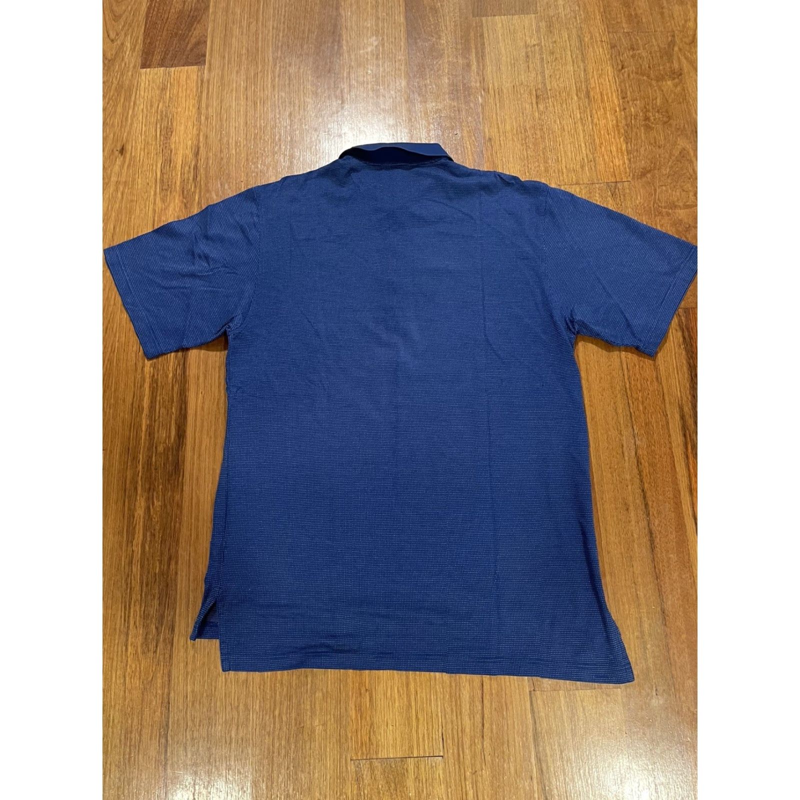 Peter Millar VINTAGE Peter Millar Summer Comfort Polo Button Shirt GARDEN CITY GOLF CLUB L Blue Striped Short Sleeve Embroidered Logo Mens Polo Shirt Size US L / EU 52-54 / 3 - 7 Thumbnail