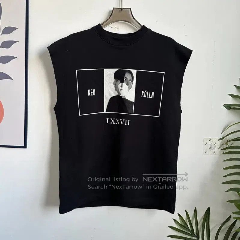 Alexander McQueen Black Sleeveless T-Shirt for Men .