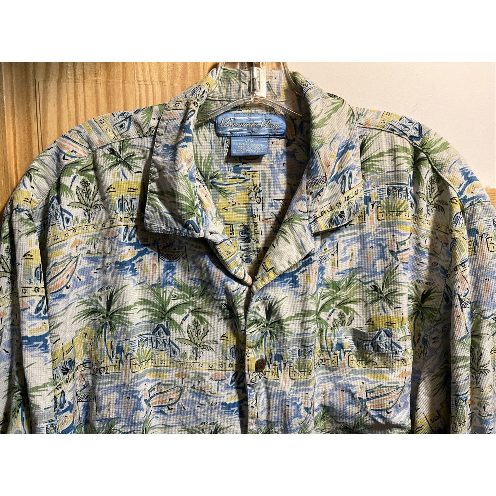 Other Bermuda Bay 100% Silk Hawaiian Shirt Men's Large Blue Fish Size US L / EU 52-54 / 3 - 4 Thumbnail