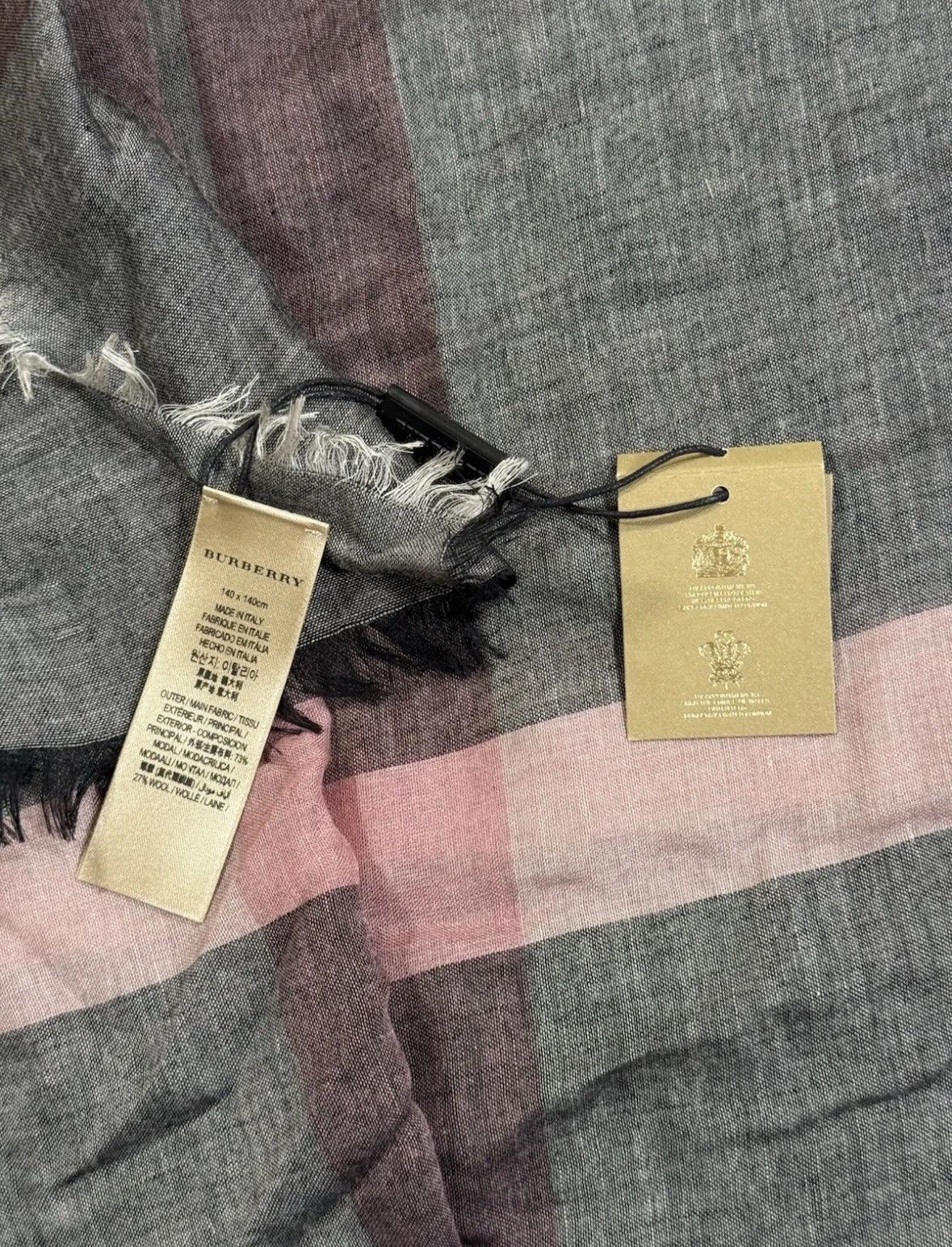 Burberry Burberry London England Scarf Grey Pink Adult Unisex NWT Size ONE SIZE - 5 Thumbnail