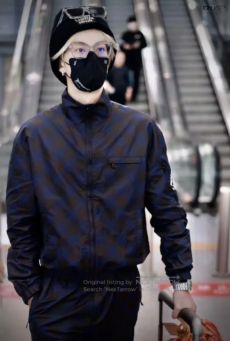 Louis Vuitton Louis Vuitton Fei Dong Co-branded Series Checkerboard Navy Size US S / EU 44-46 / 1 - 9 Thumbnail