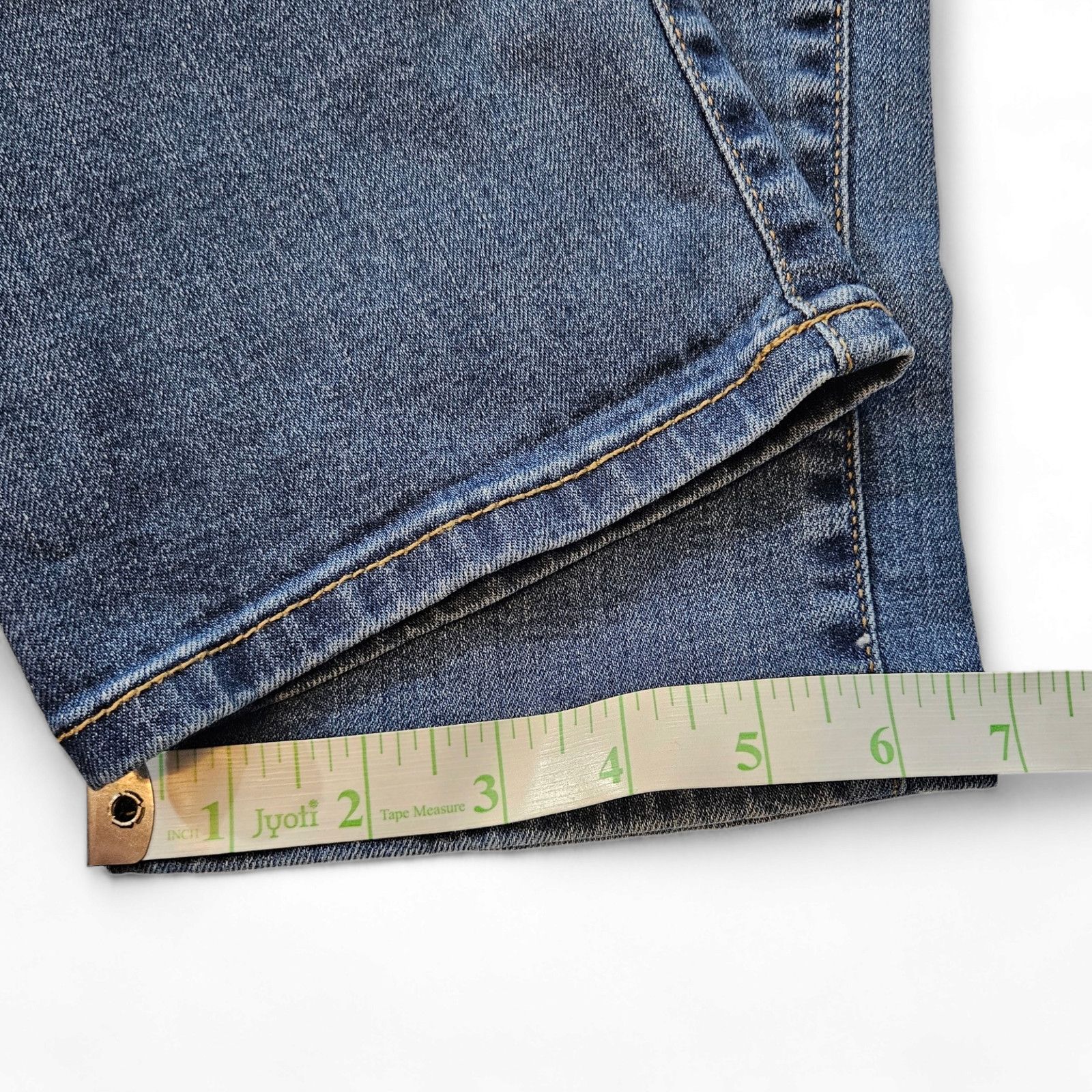 St. Johns Bay EUC St. John's Bay Mid Rise Relaxed Capri Jeans Sz. 8Px20 Size 30" / US 8 / IT 44 - 11 Thumbnail
