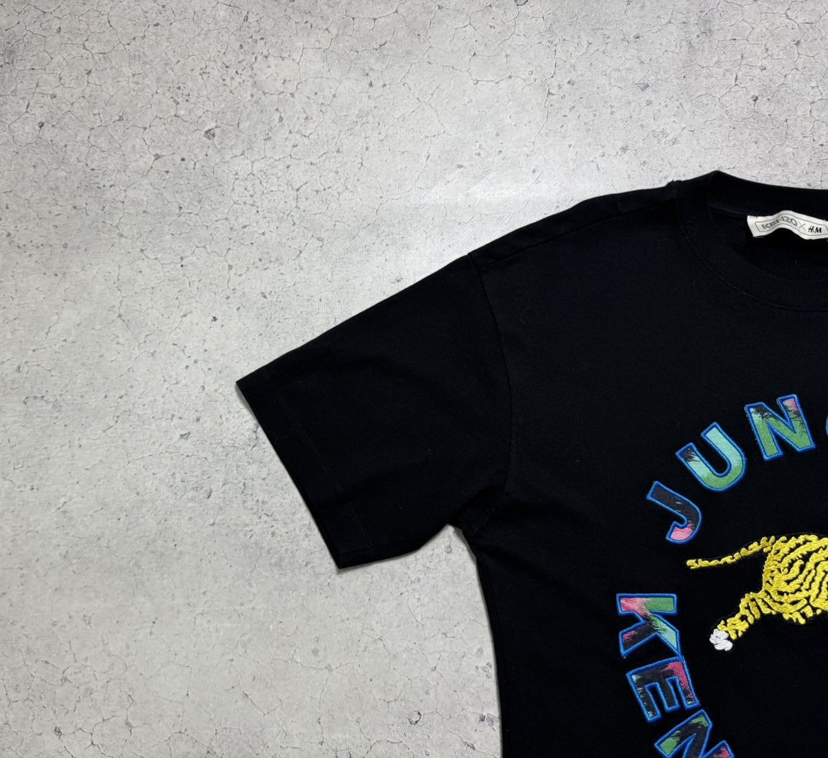 H&M × Kenzo Kenzo x H&M Jungle Paris Tiger Black Big Logo Size US M / EU 48-50 / 2 - 4 Thumbnail