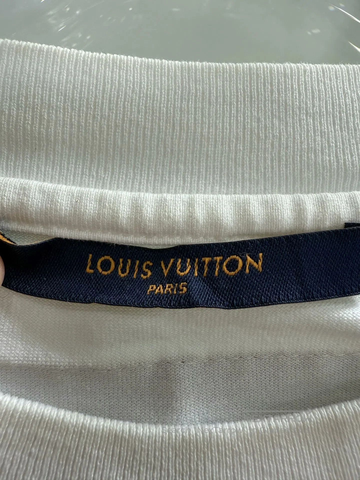 Louis Vuitton Louis Vuitton Embossed Logo Short. Size US M / EU 48-50 / 2 - 3 Thumbnail