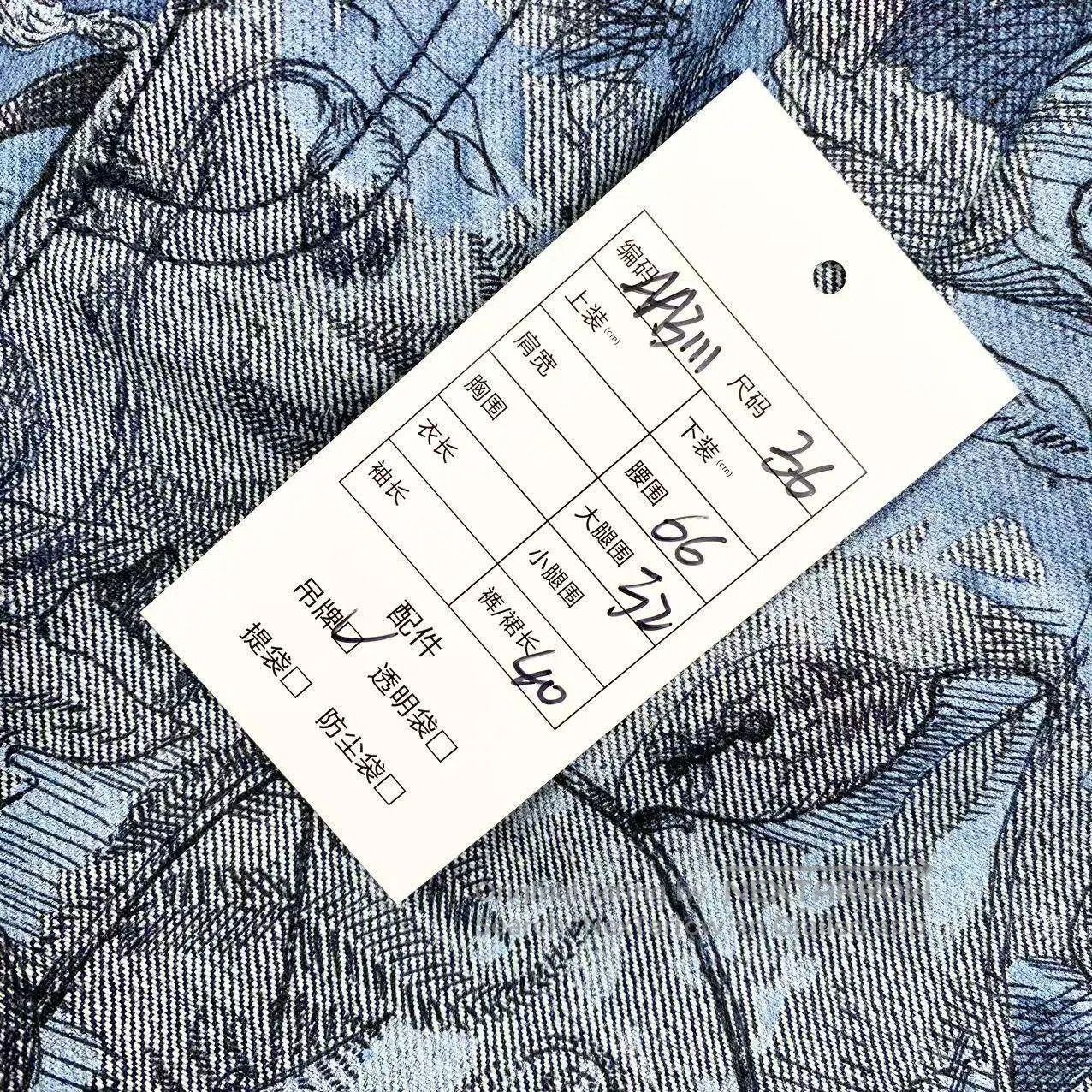 Dior Dior Limited edition Alice in Wonderland printed shorts| Size 24" / US 00 / IT 34 - 8 Thumbnail