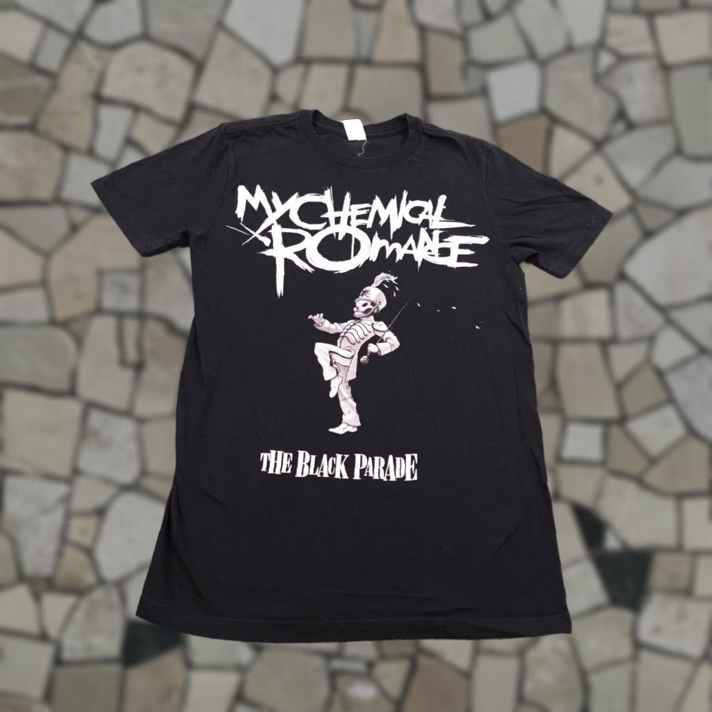 Vintage My Chemical Romance Shirt Small Black The Black Parade Emo Pop Punk Band Tee Y2K Mens Size US S / EU 44-46 / 1 - 1 Thumbnail