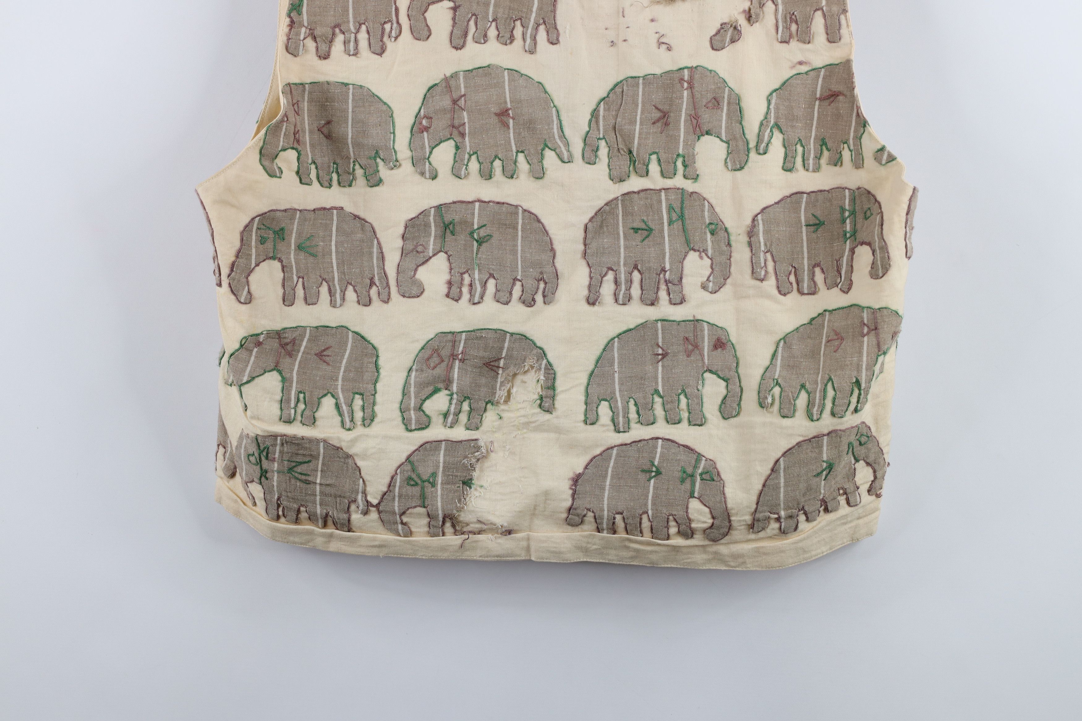 Vintage Vintage 70s Streetwear Distressed Elephant Patch Vest Jacket Size M / US 6-8 / IT 42-44 - 14 Thumbnail