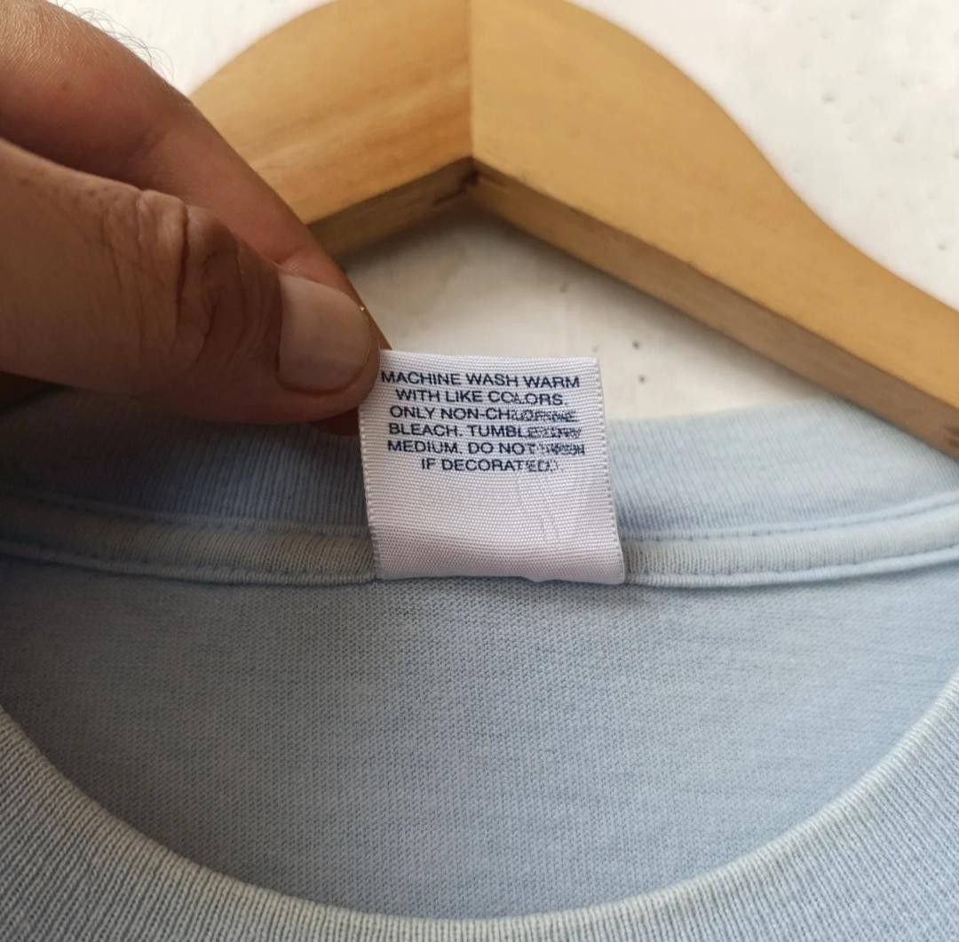 Supreme 2003 SUPREME Baby Blue Box Logo Tshirt Size US XL / EU 56 / 4 - 8 Thumbnail