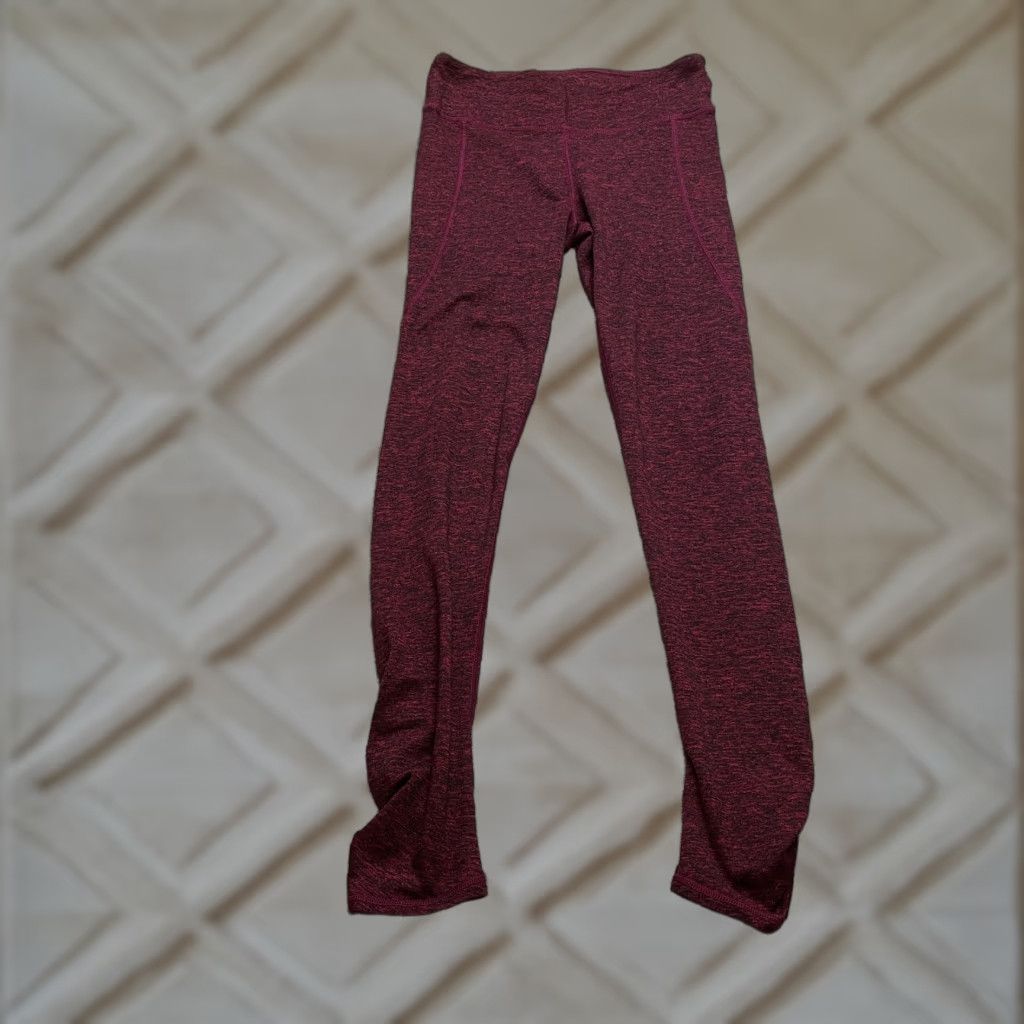 American Eagle Outfitters VINTAGE? No — American Eagle Outfitters Leggings Women S Red Solid Pull On 26x28 Inseam 28 Stretch Athletic Regular Size 28" / US 6 / IT 42 - 1 Thumbnail