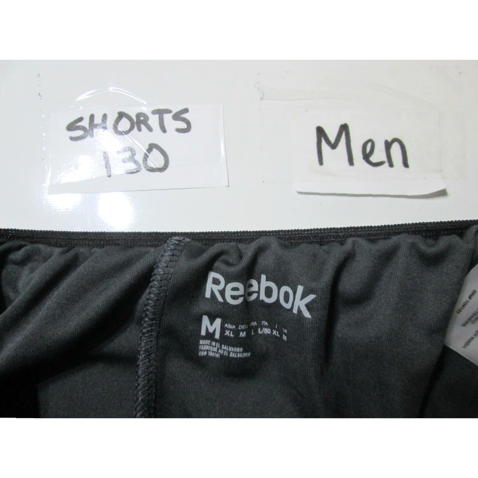 Reebok Reebok Mens Athletic Shorts Dark Gray Pockets Elastic Regular M Shirts? Size US 31 - 8 Thumbnail