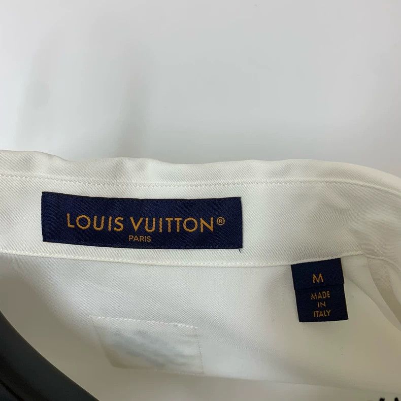 Louis Vuitton Louis Vuitton 24 new short sleeve cardigan with embroidere Size US M / EU 48-50 / 2 - 3 Thumbnail
