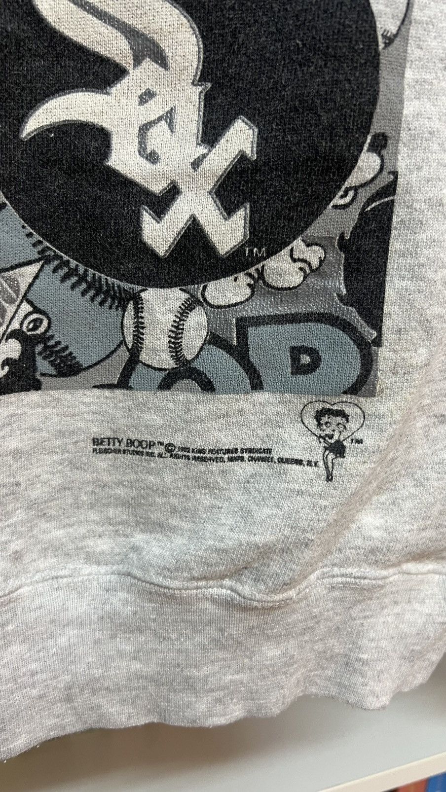 MLB Vintage Chicago Whitesox X Betty Boop Size US M / EU 48-50 / 2 - 4 Thumbnail