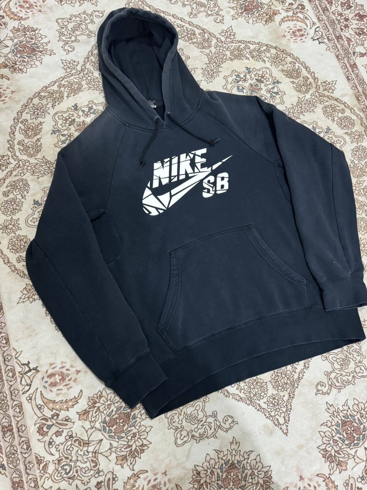Nike × Vintage Vintage NIKE SB Big Swoosh Hoodie Size US M / EU 48-50 / 2 - 2 Thumbnail