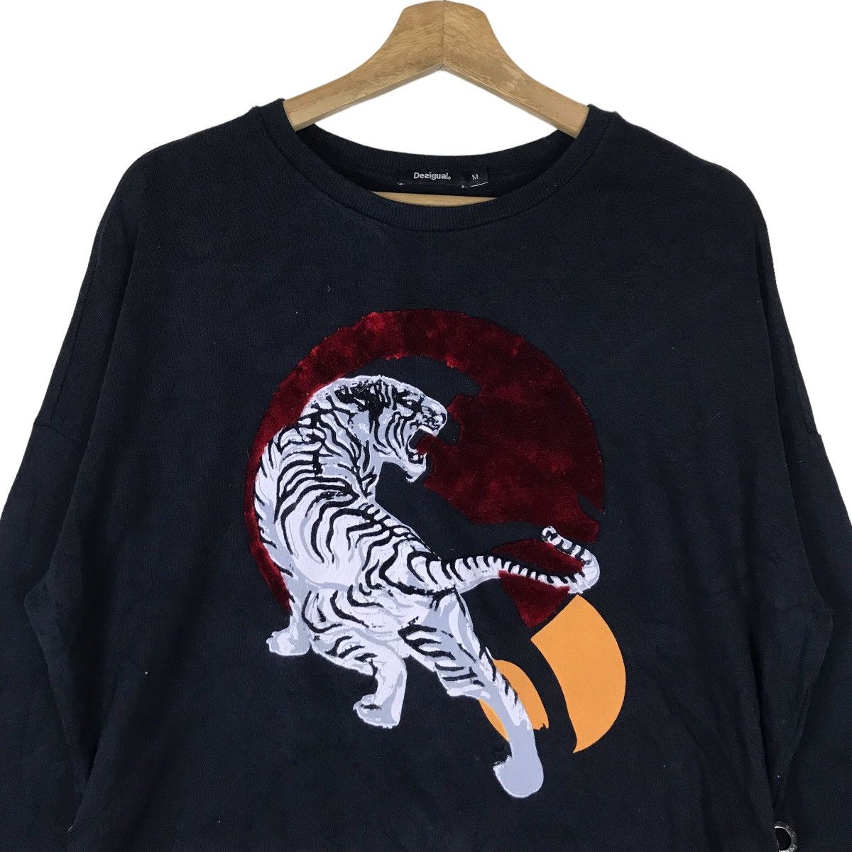 Desigual Vintage Desigual Tiger Graphic Side Strings Pullover Jumper Size M / US 6-8 / IT 42-44 - 2 Thumbnail