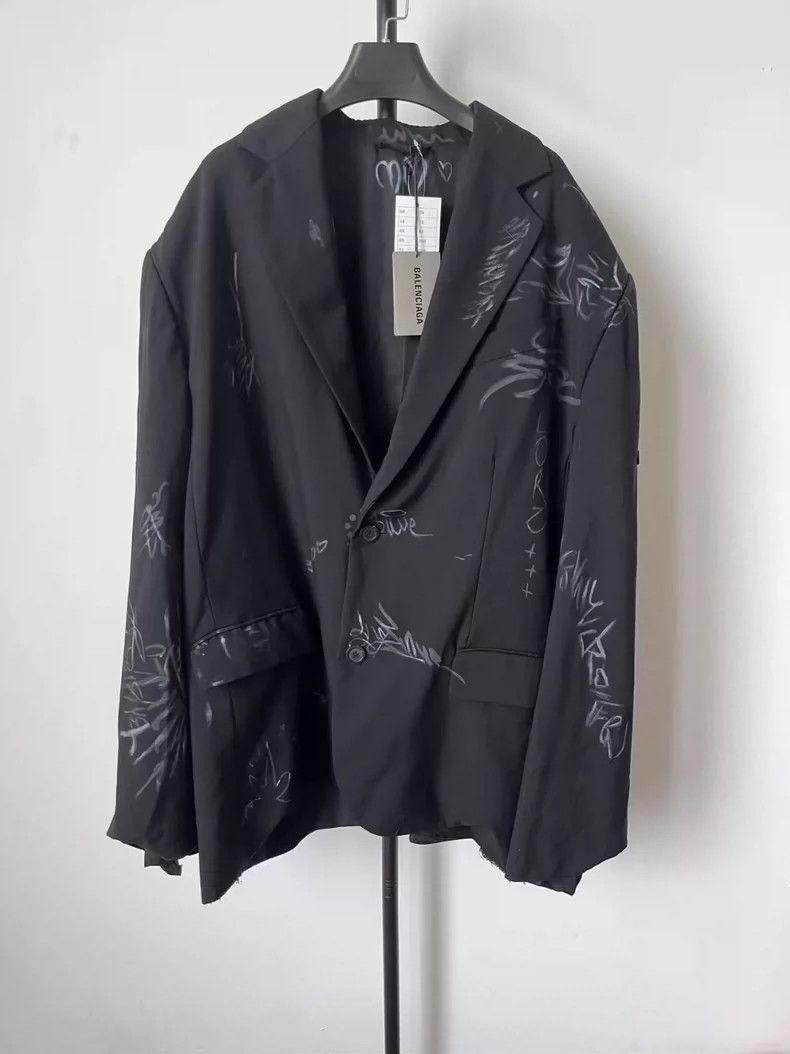 Balenciaga Balenciaga Graffiti print single-breasted blazer Size US S / EU 44-46 / 1 - 1 Thumbnail