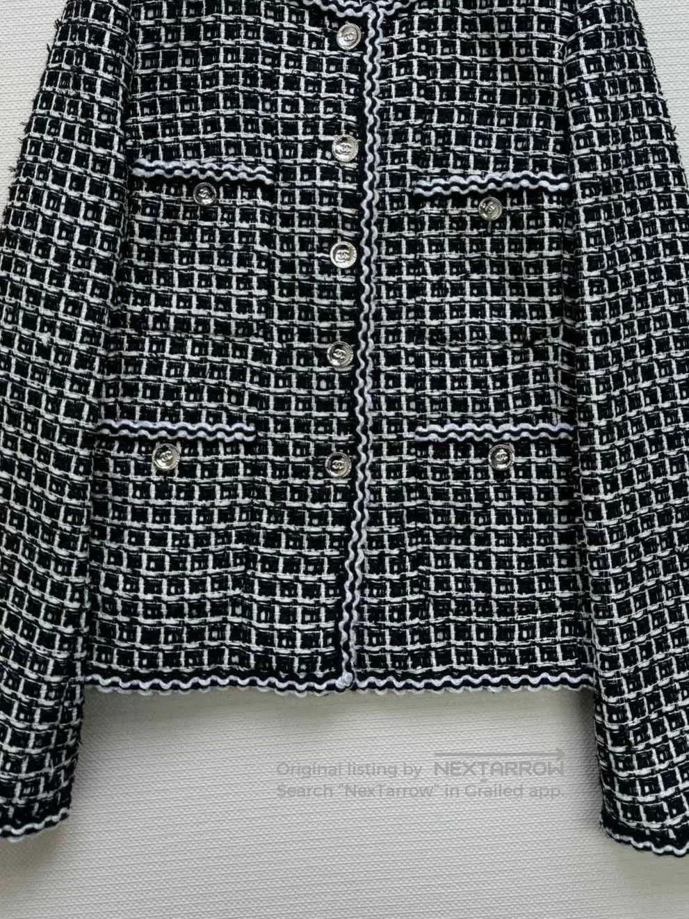 Chanel Chanel Black and White Houndstooth Jacket. Size US M / EU 48-50 / 2 - 4 Thumbnail
