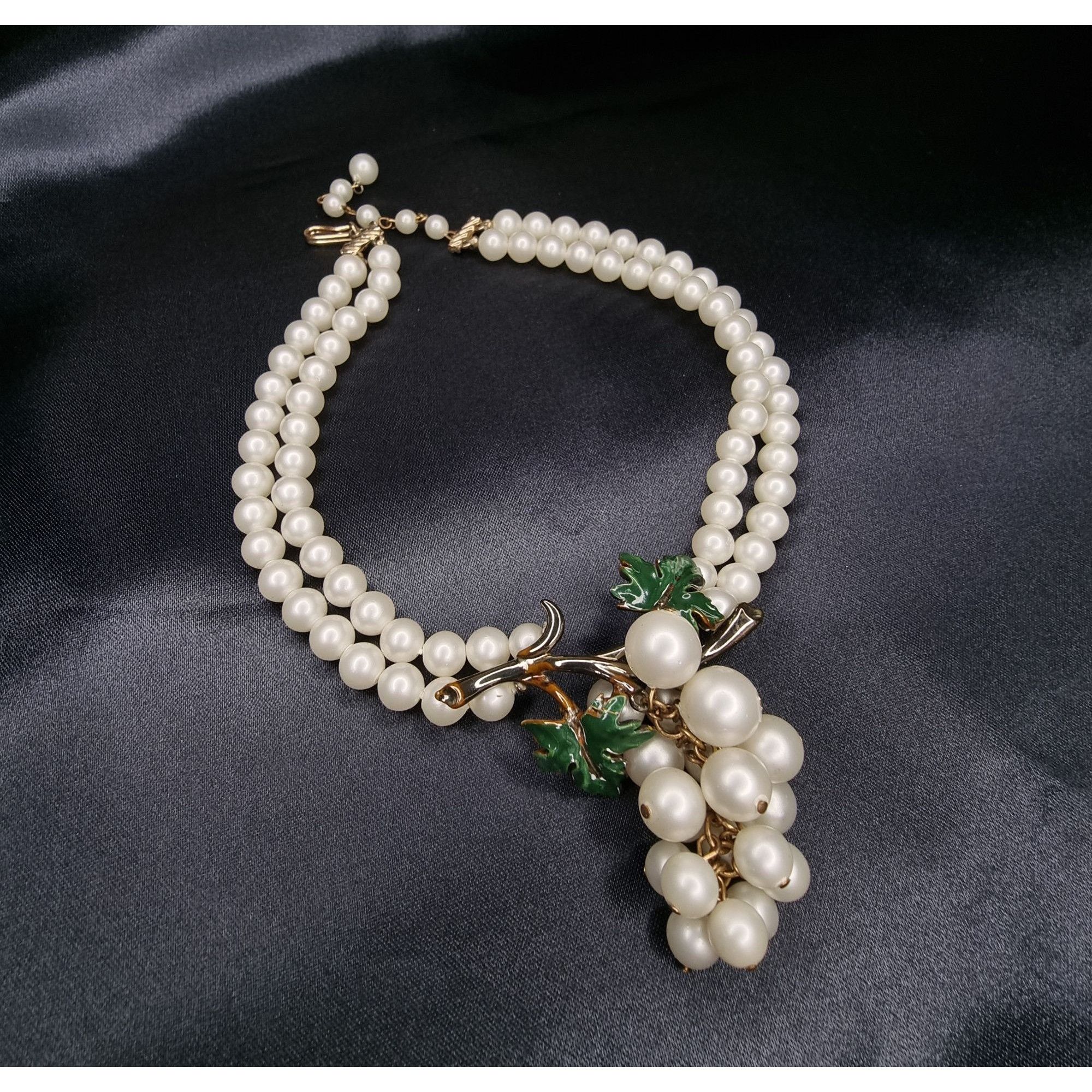 Vintage Coro 1950s Double-Strand Faux Pearl Necklace With Gr
