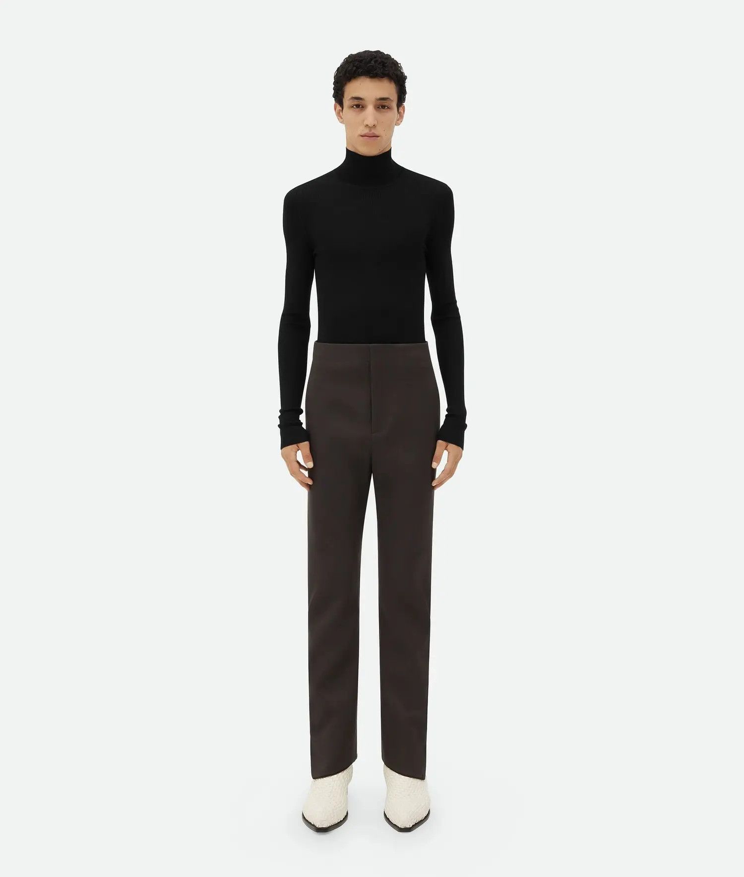 Bottega Veneta o1n1vont0525 Curved Shape Wool Pant in Dark Brown Size US 30 / EU 46 - 1 Thumbnail