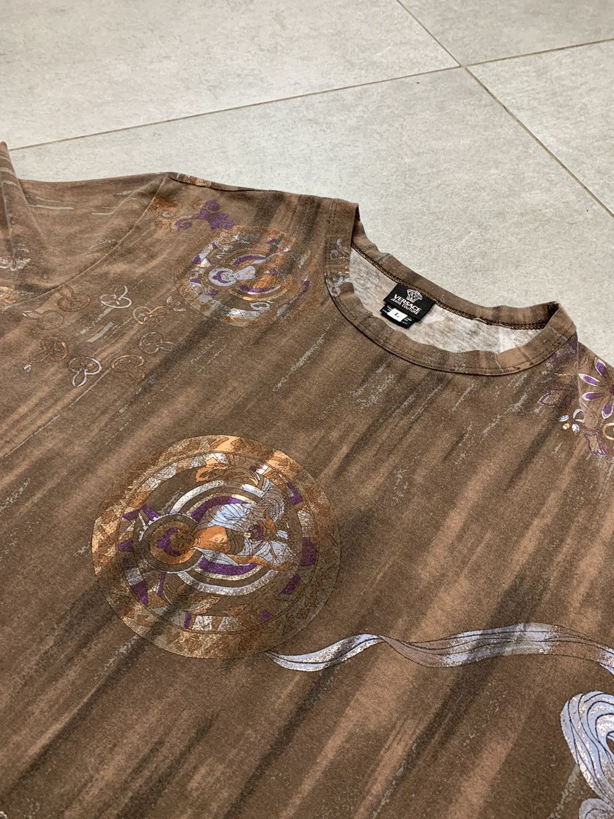 90s / Y2k vintage Rare Versace AOP faded Brown print T-shirt Short Sleeve T Shirts