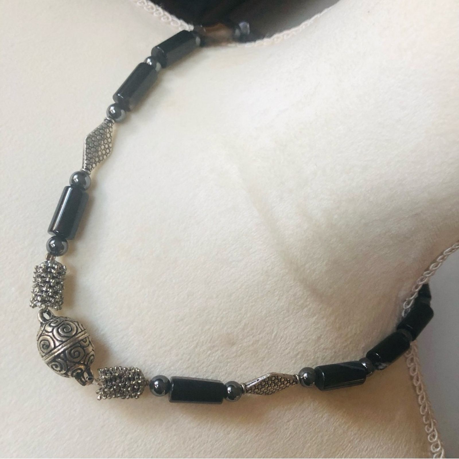 Handmade Handcrafted orca agate necklace and earring set Size ONE SIZE - 4 Thumbnail