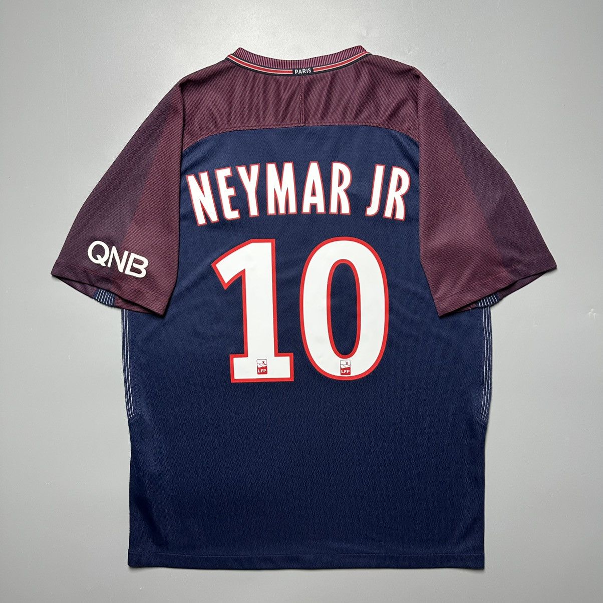 Nike PSG NIKE 2017/2018 FOOTBALL SOCCER HOME JERSEY #10 NEYMAR Size US M / EU 48-50 / 2 - 1 Thumbnail