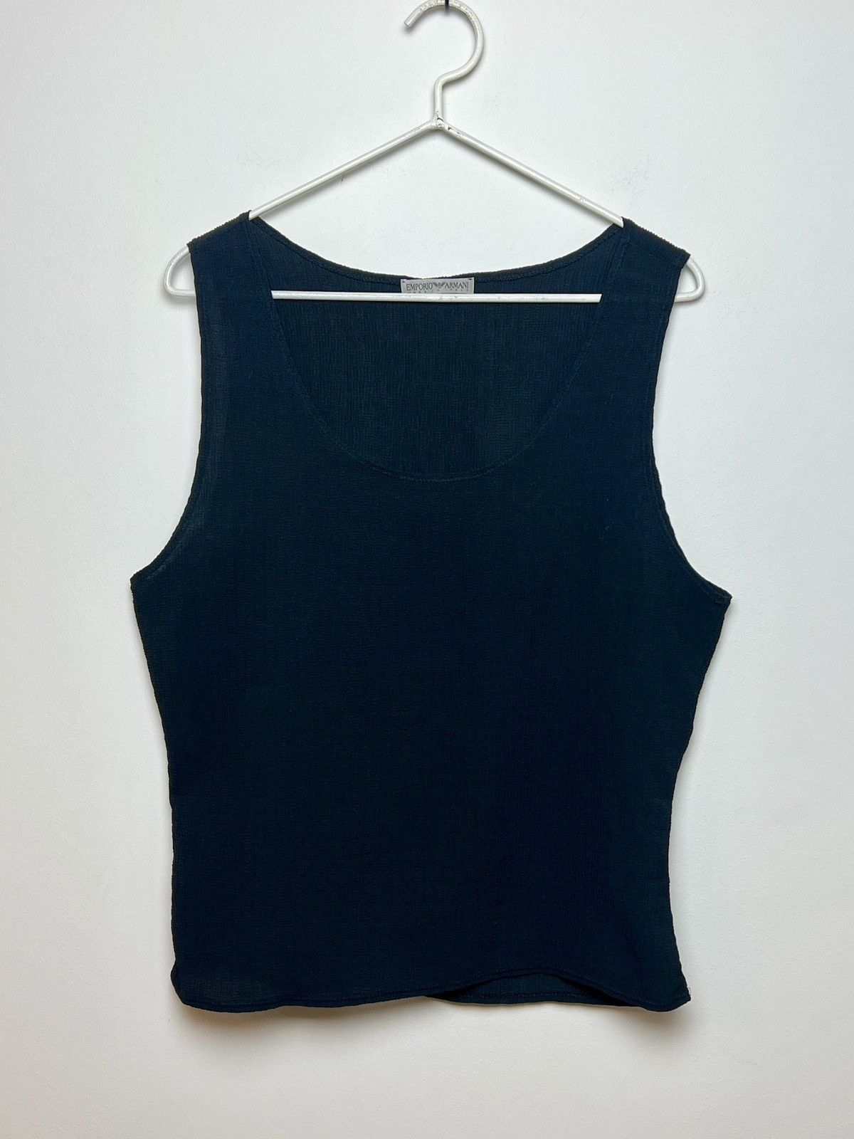 Giorgio Armani armani y2k sleeveless crop shirt vintage Size US M / EU 48-50 / 2 - 2 Thumbnail