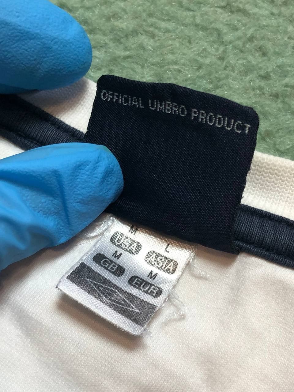 Umbro Vintage Umbro Big Y2K Logo Short Sleeve T-Shirt Size M Size US M / EU 48-50 / 2 - 3 Thumbnail