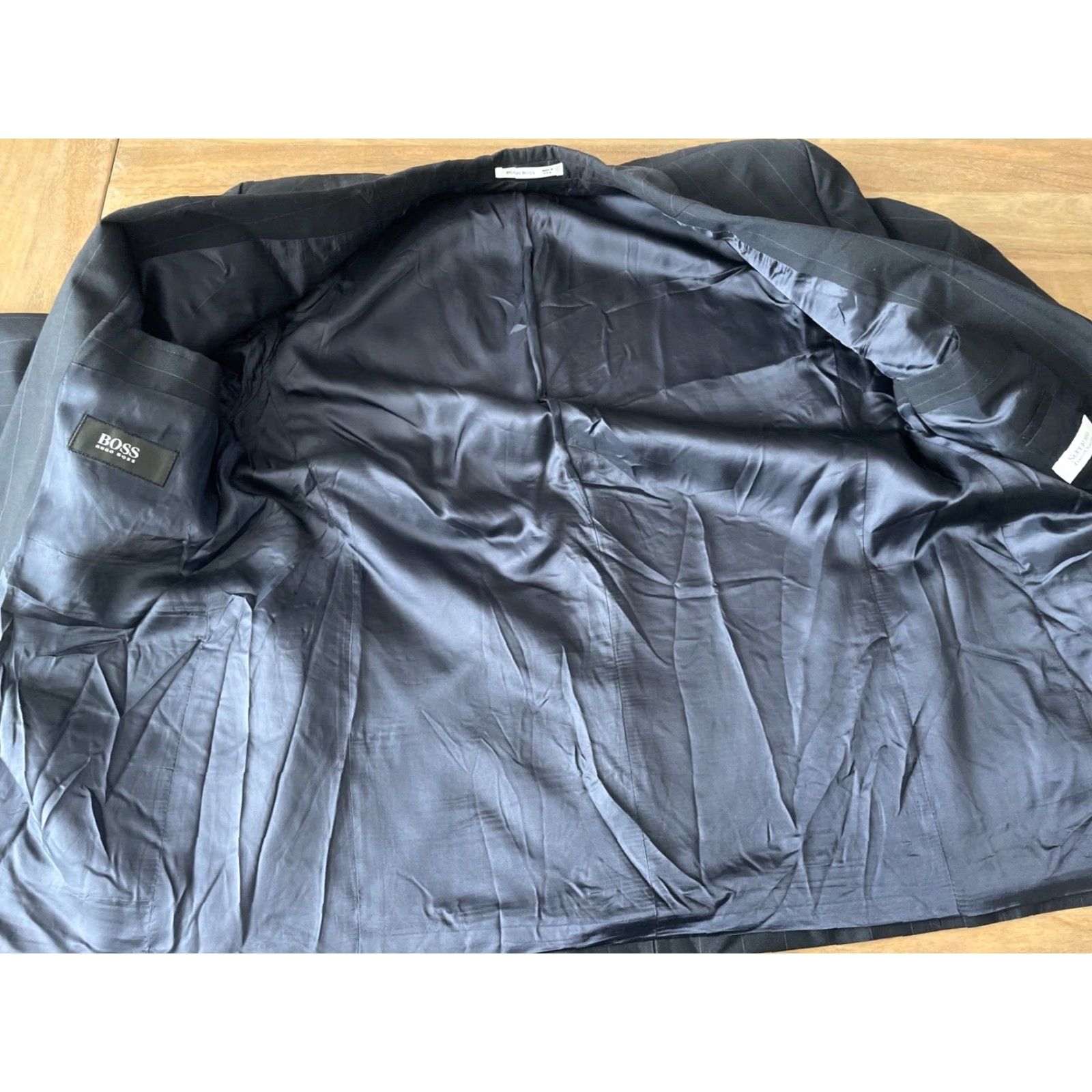 Hugo Boss HUGO BOSS Blazer Mens 44R Black Pinstripe Wool 2-Button Notch Lapel Flat Front Regular Jacket Coat Size 44R - 7 Thumbnail